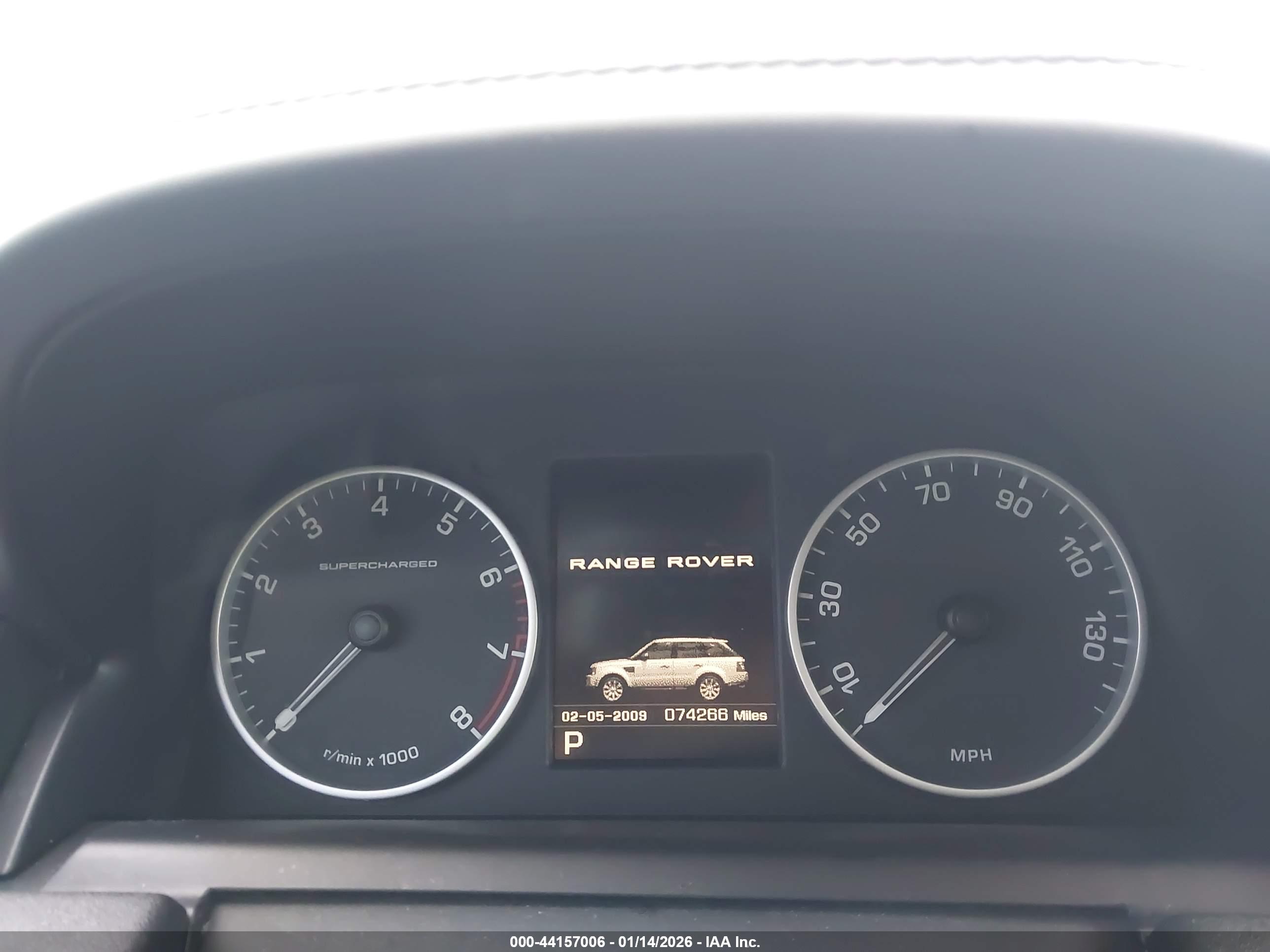 LAND ROVER image 7