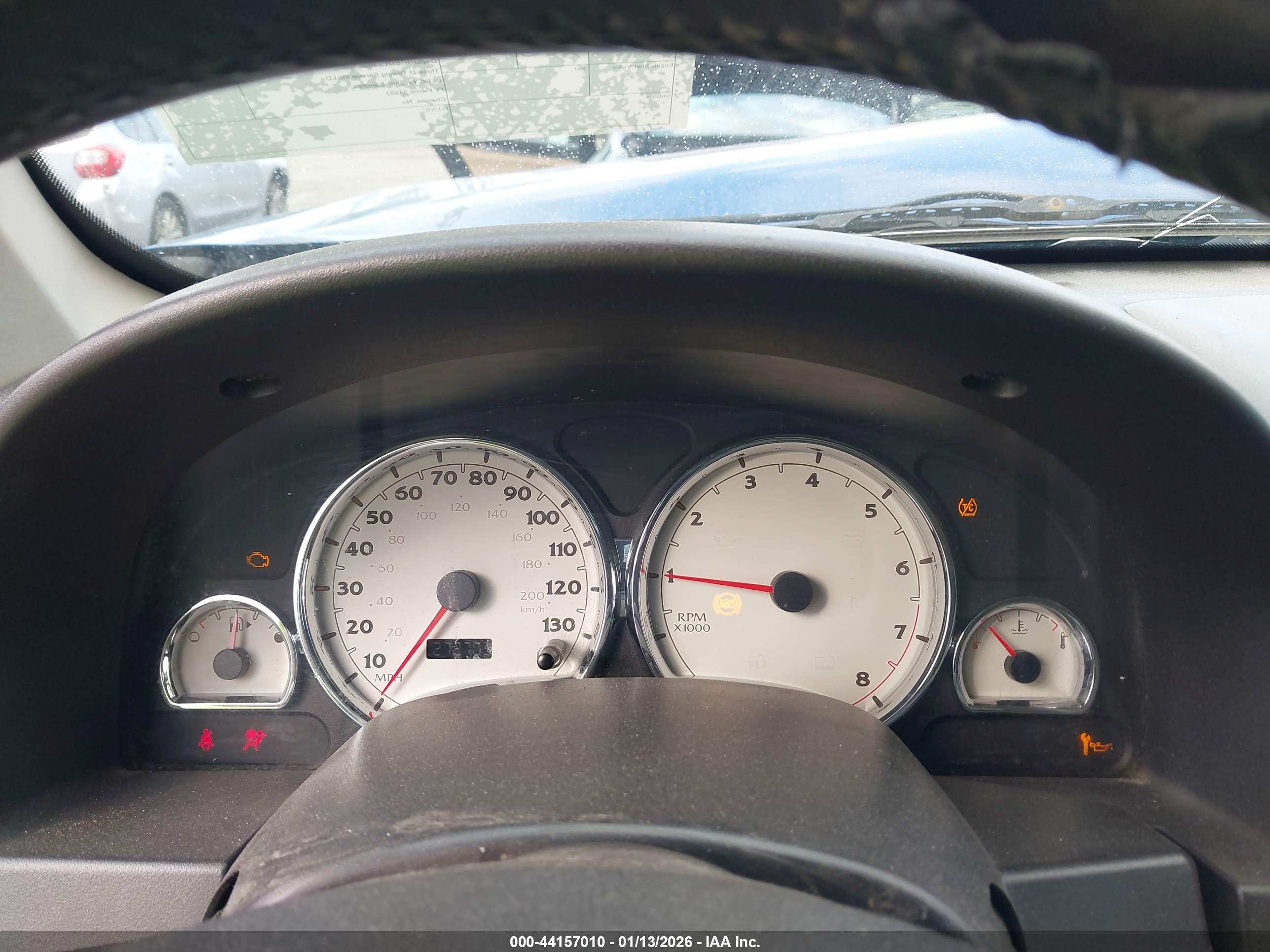 SATURN VUE image 7