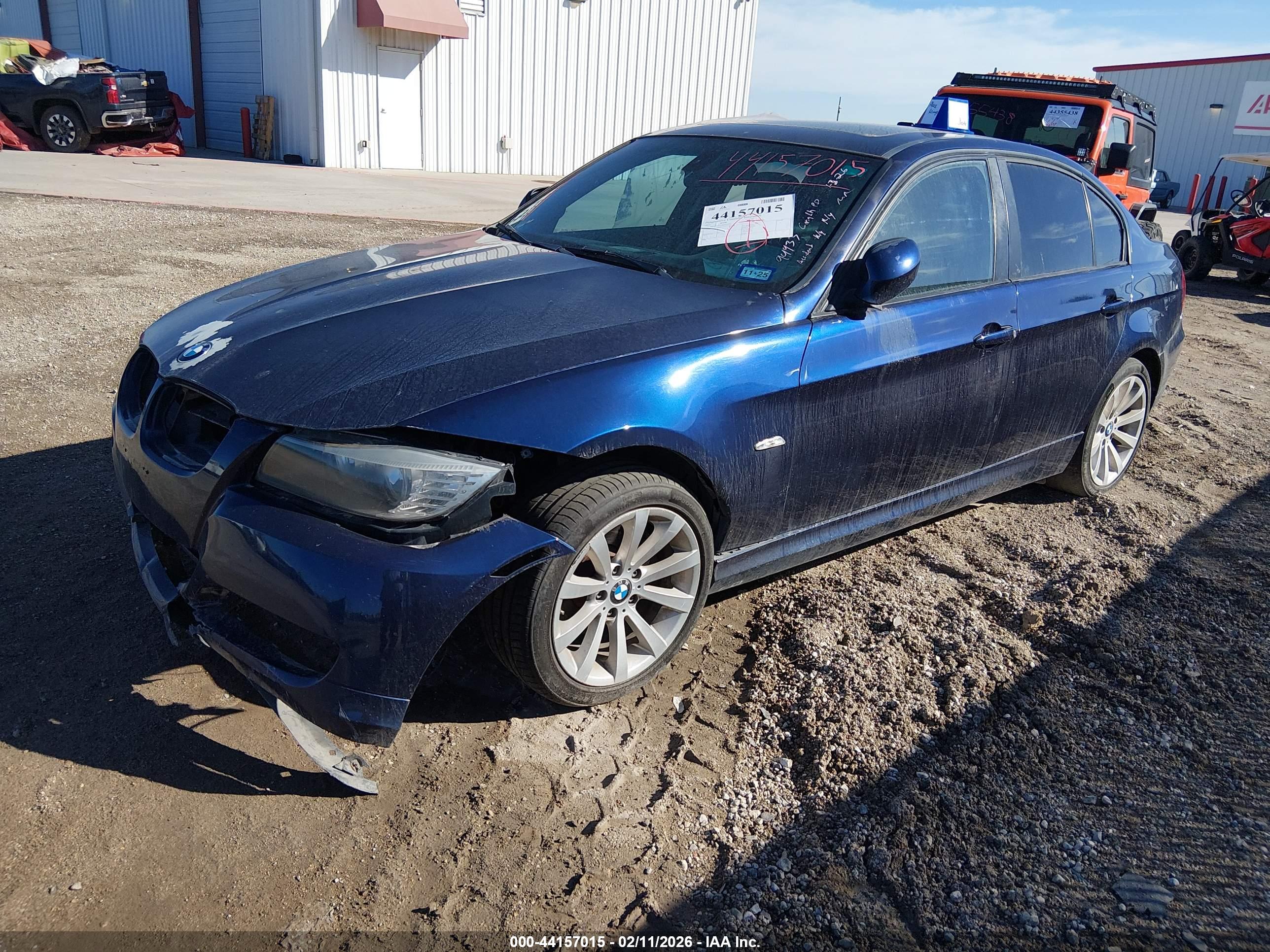 BMW 328I image 2