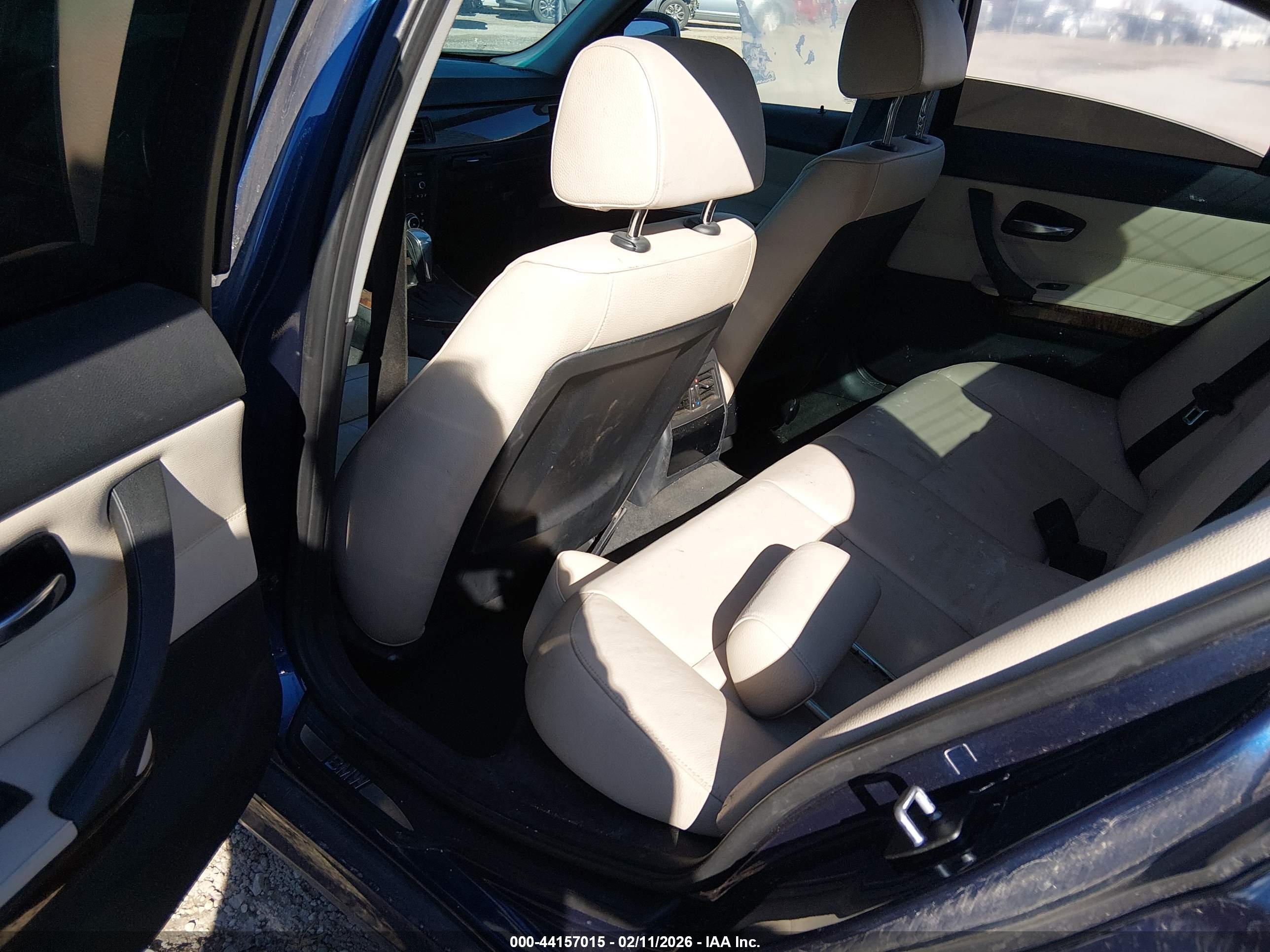 BMW 328I image 8
