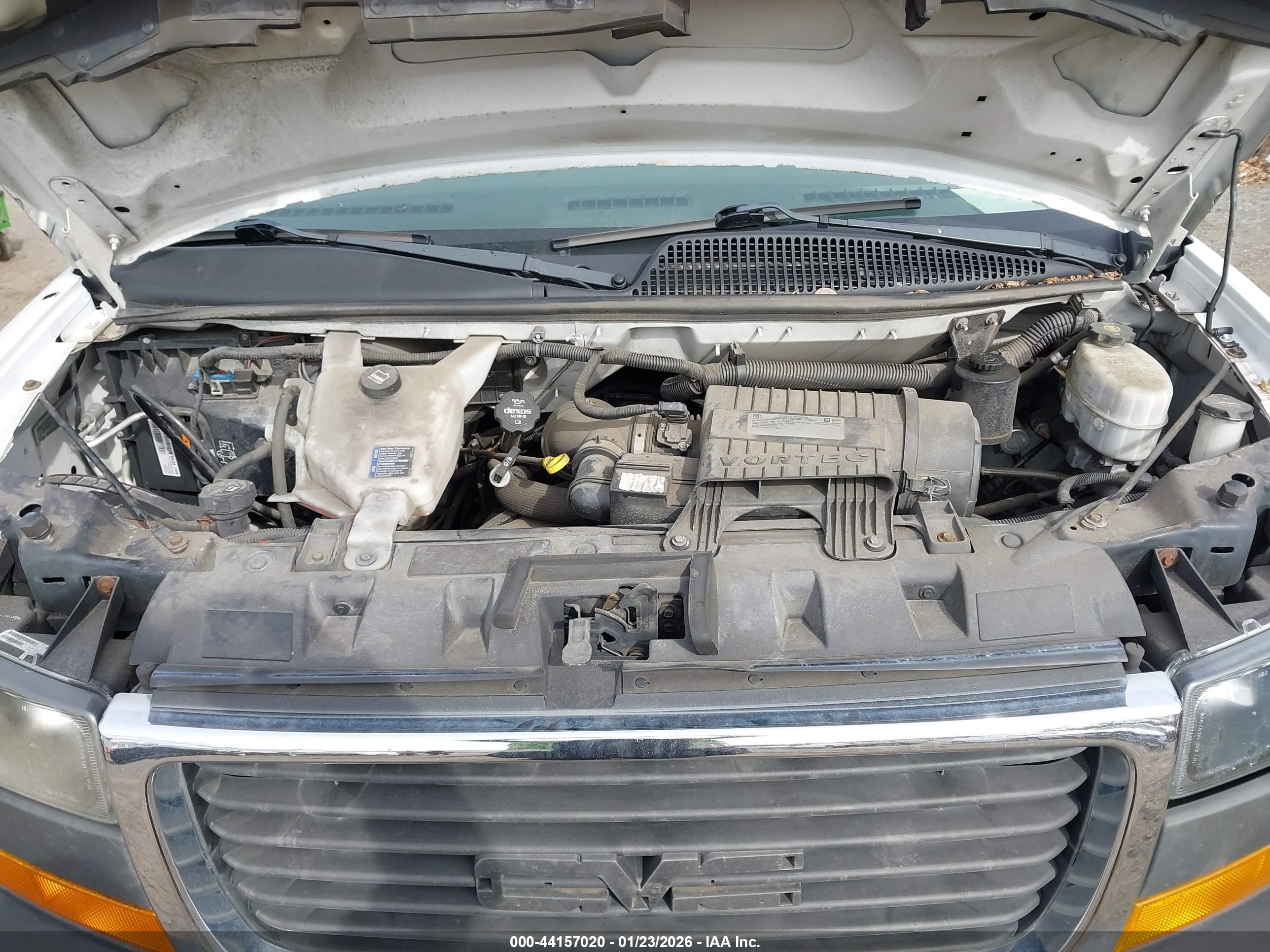 GMC SAVANA image 10