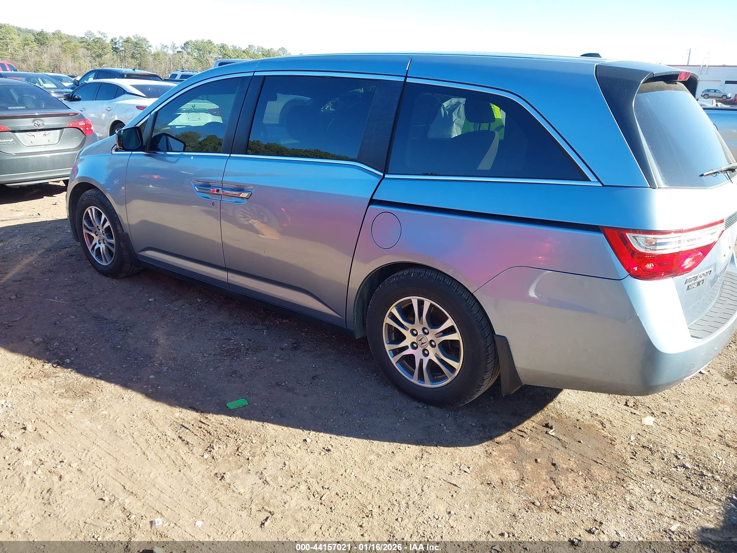 HONDA ODYSSEY image 3