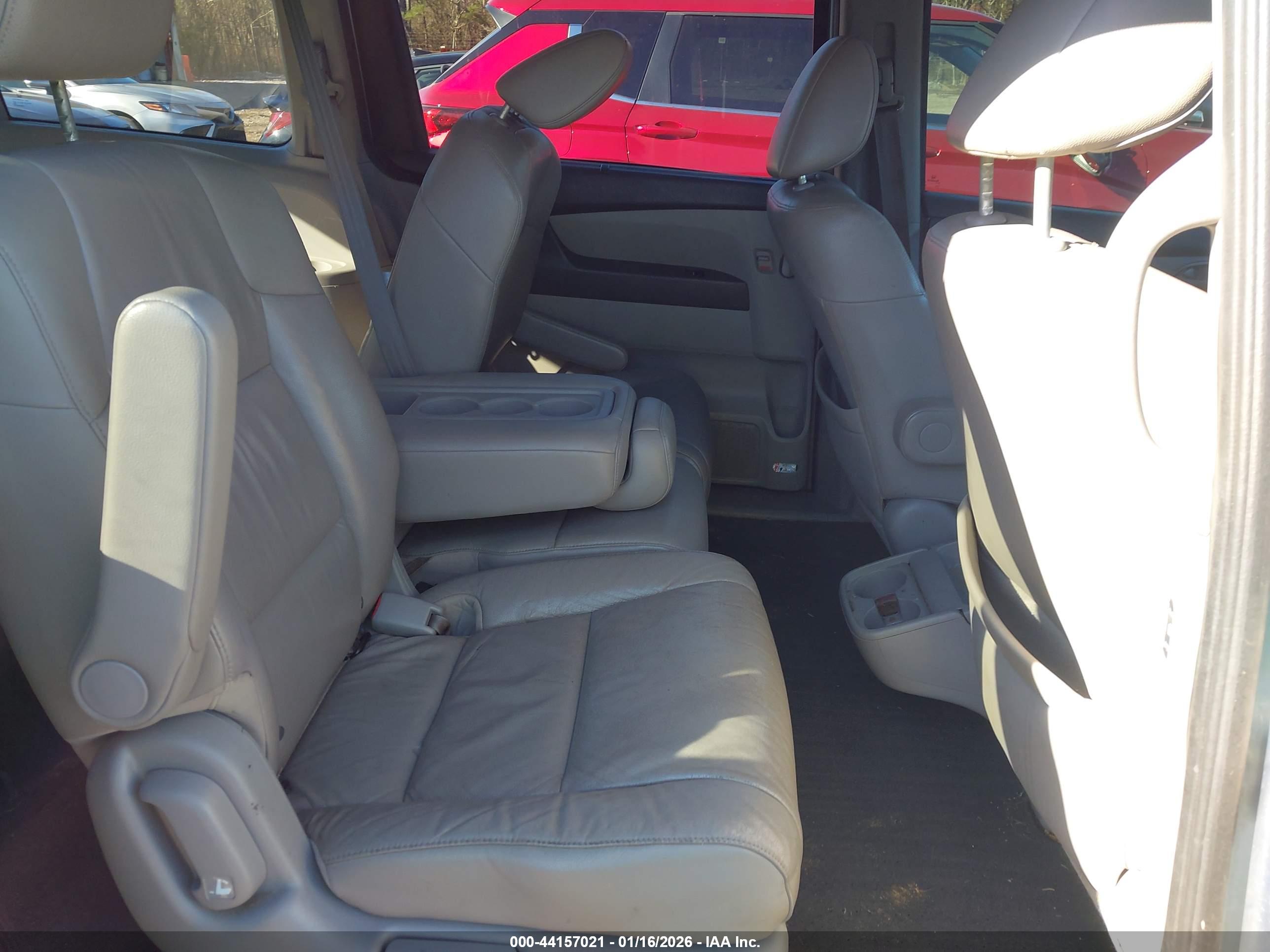 HONDA ODYSSEY image 8