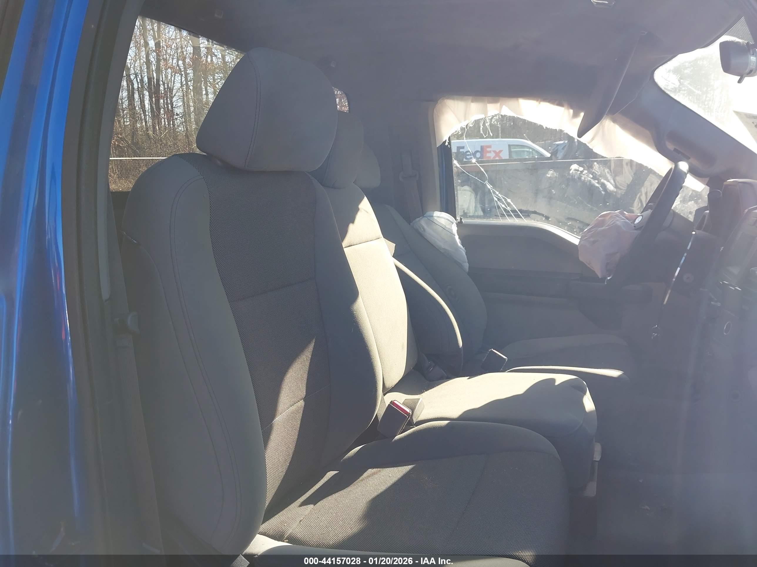 FORD F-150 image 8
