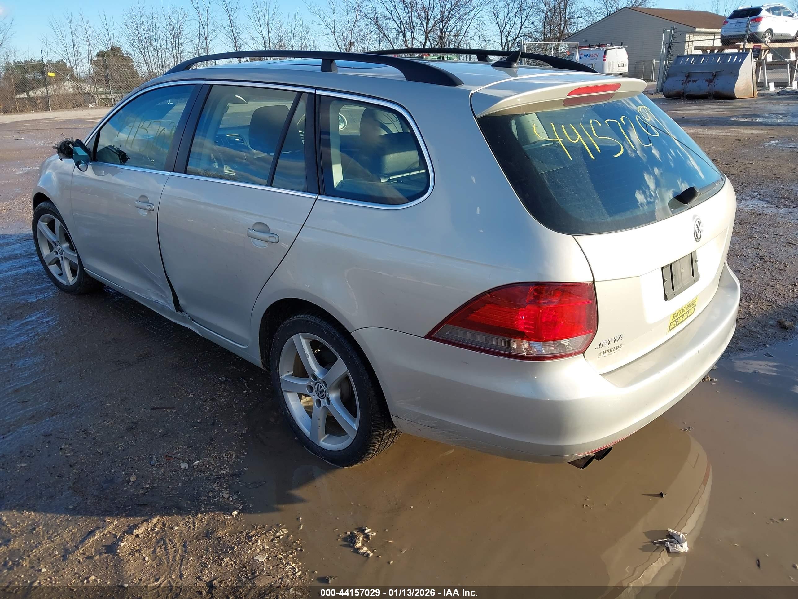 VOLKSWAGEN JETTA image 3