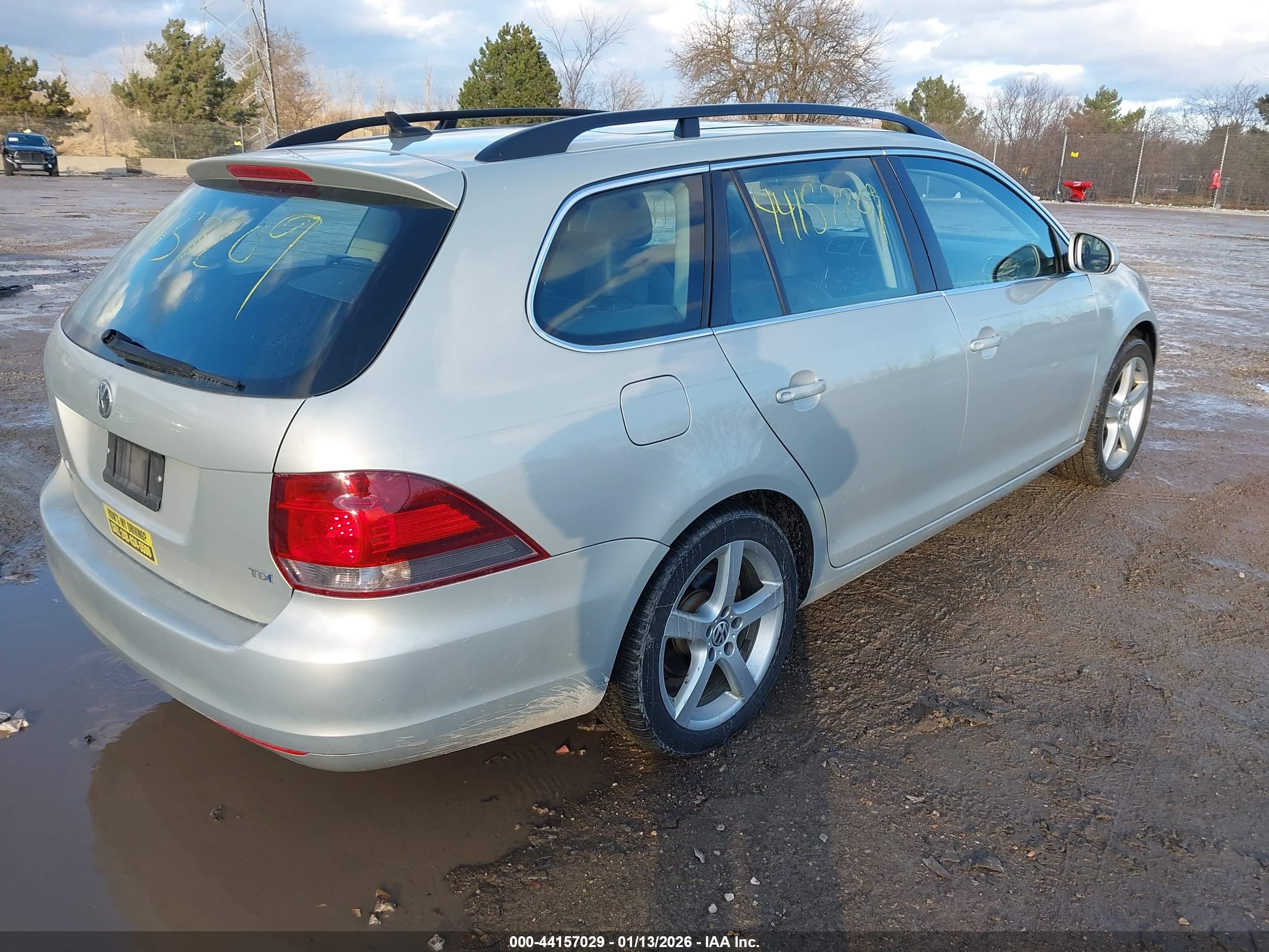 VOLKSWAGEN JETTA image 4