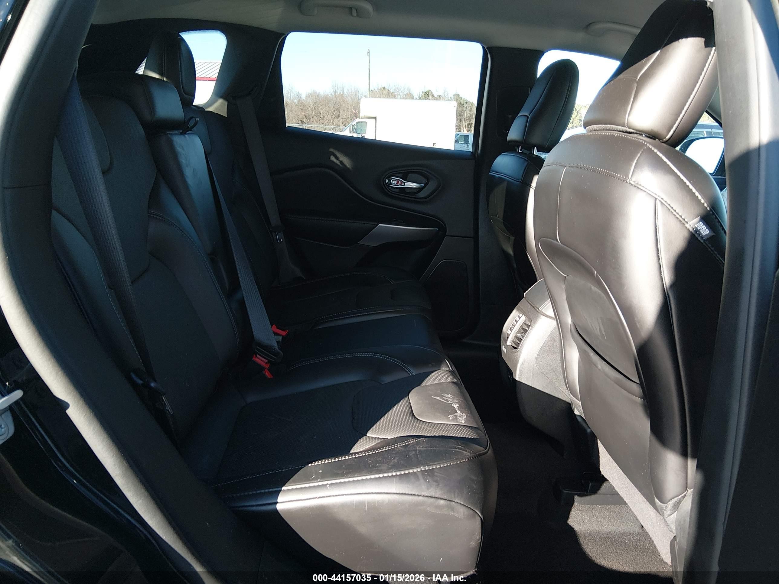 JEEP CHEROKEE image 8