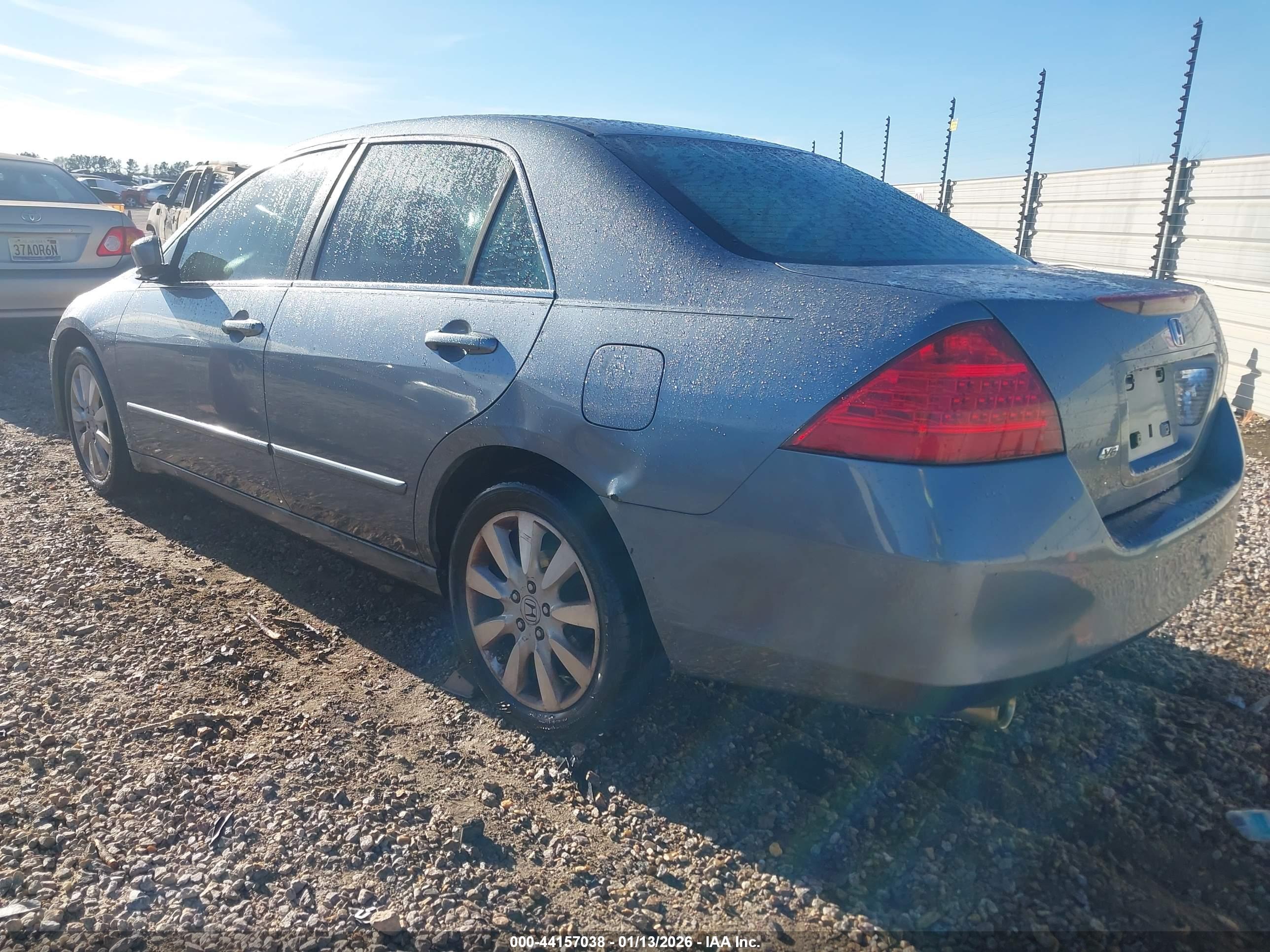 HONDA ACCORD image 3