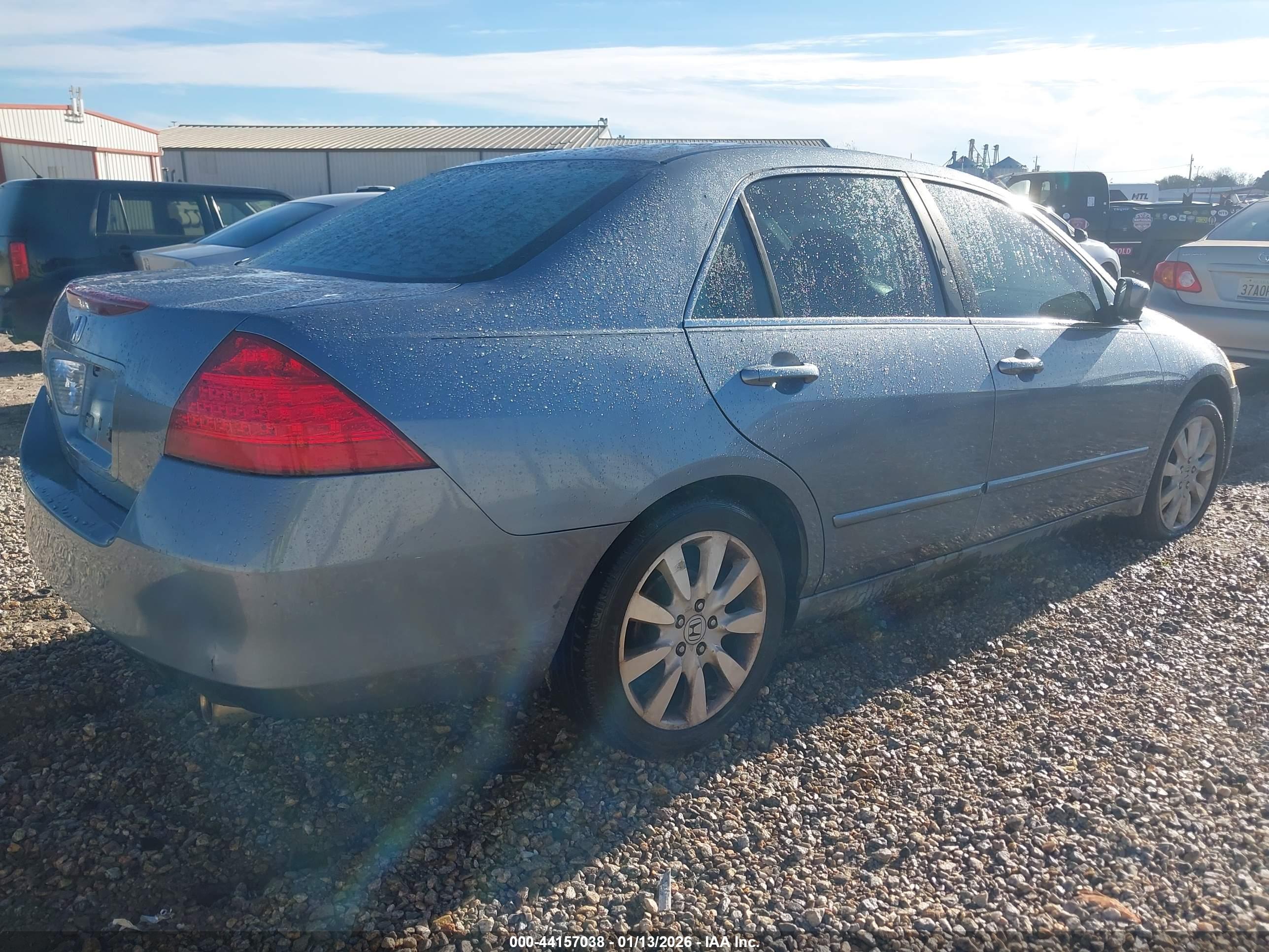 HONDA ACCORD image 4