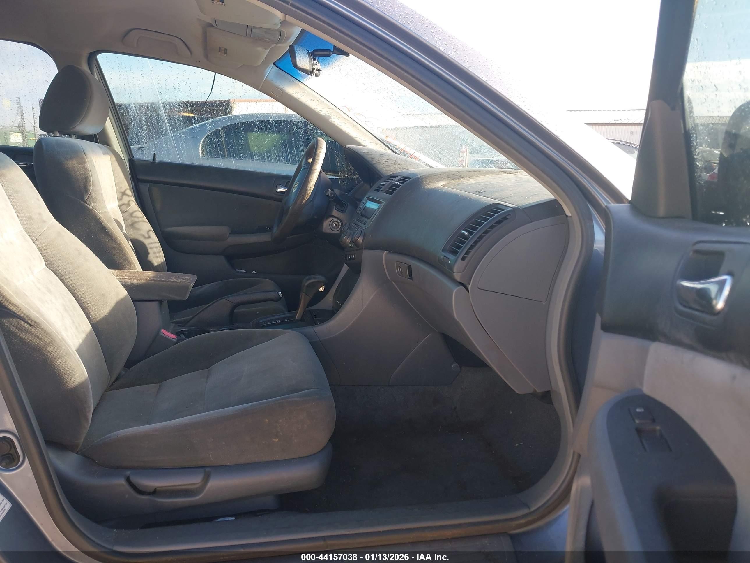HONDA ACCORD image 5