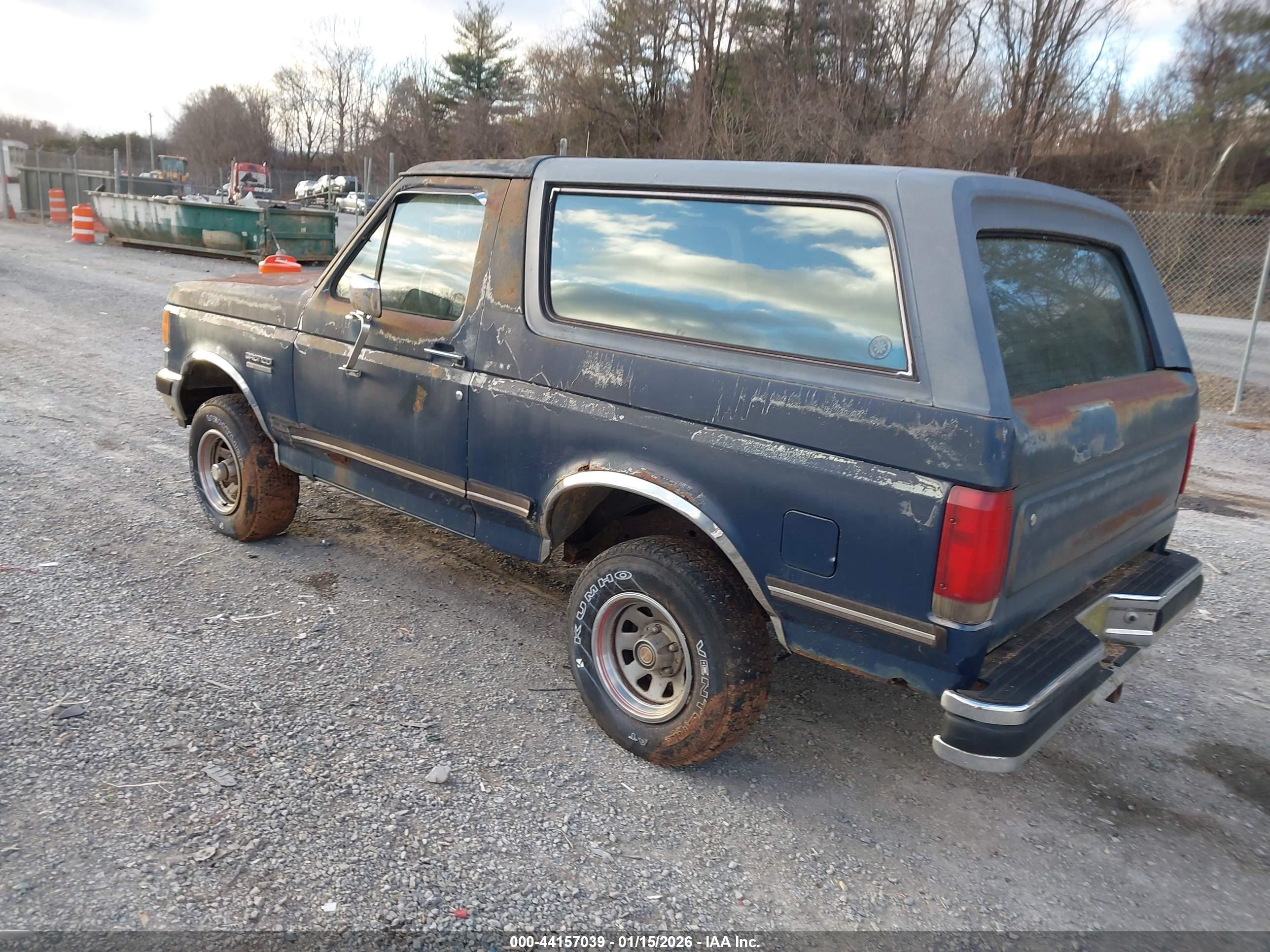 FORD BRONCO image 3
