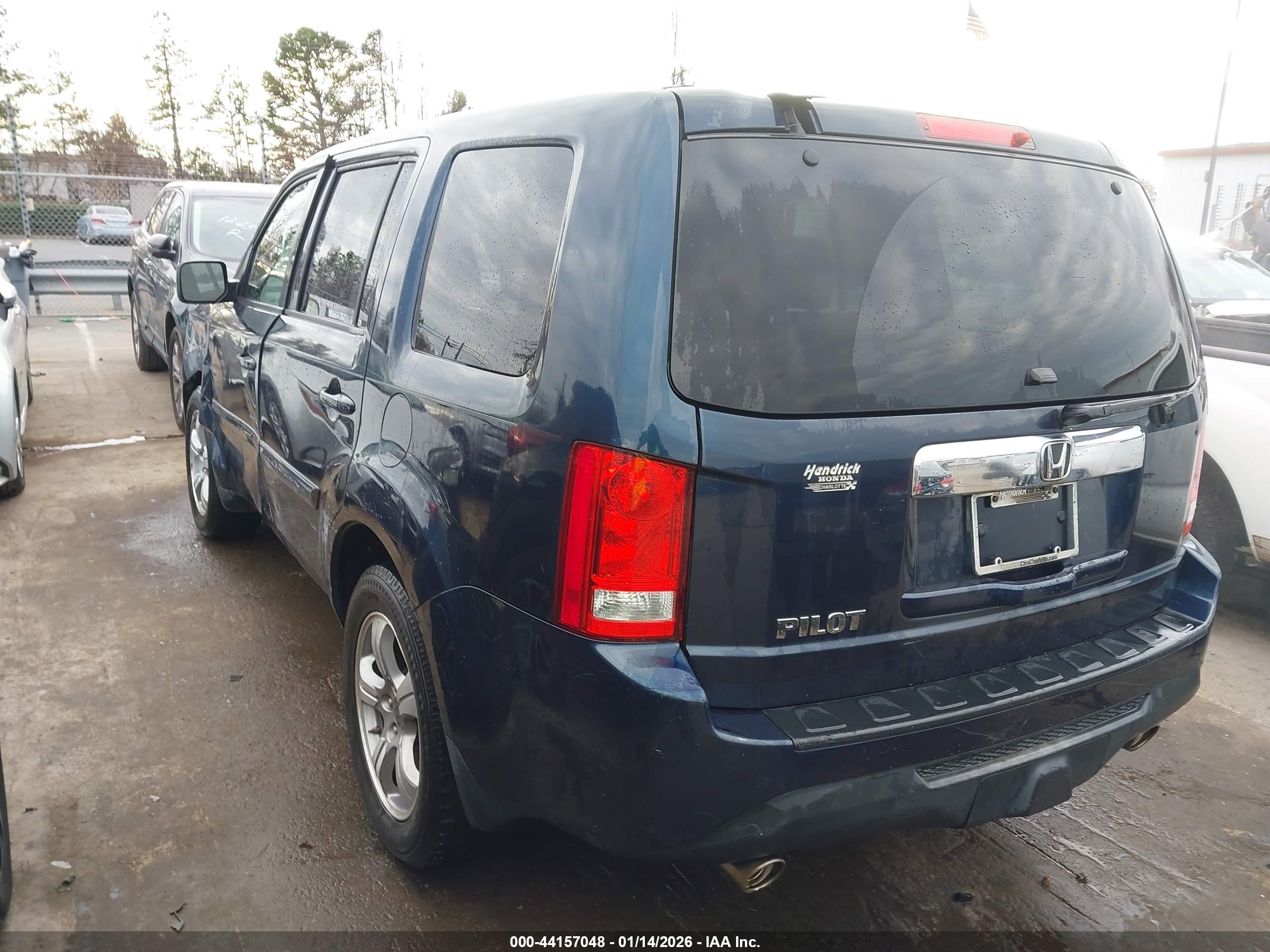 HONDA PILOT image 3