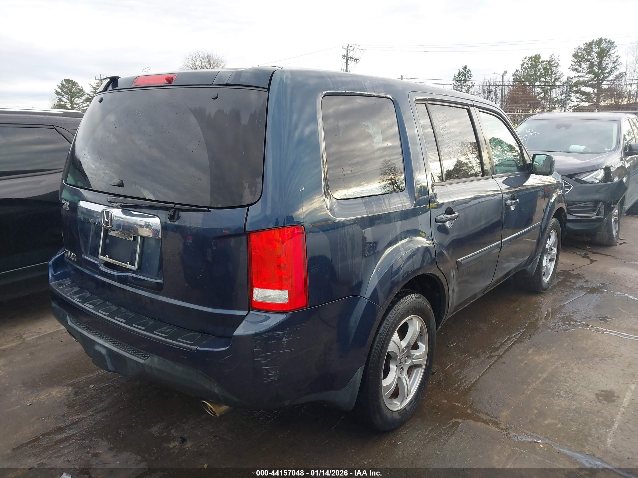 HONDA PILOT image 4