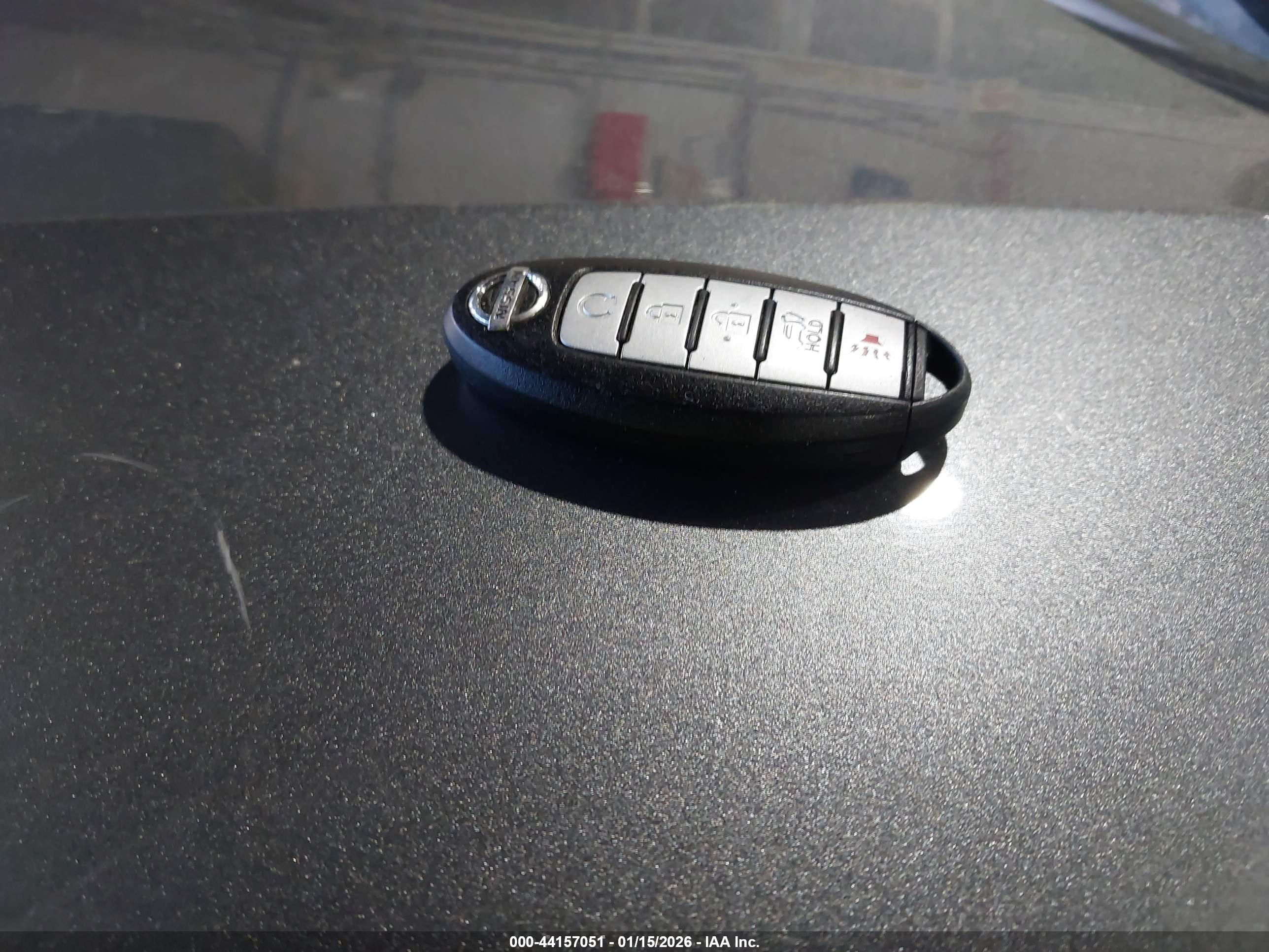 NISSAN MURANO image 11