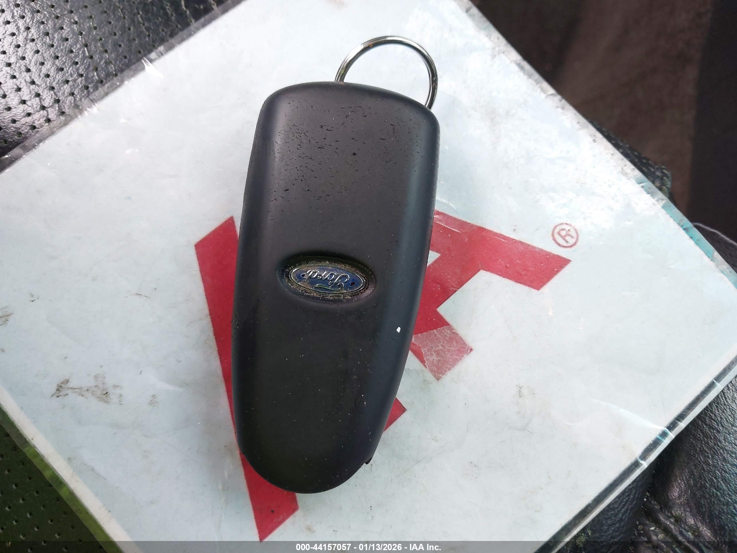 FORD EXPLORER image 11