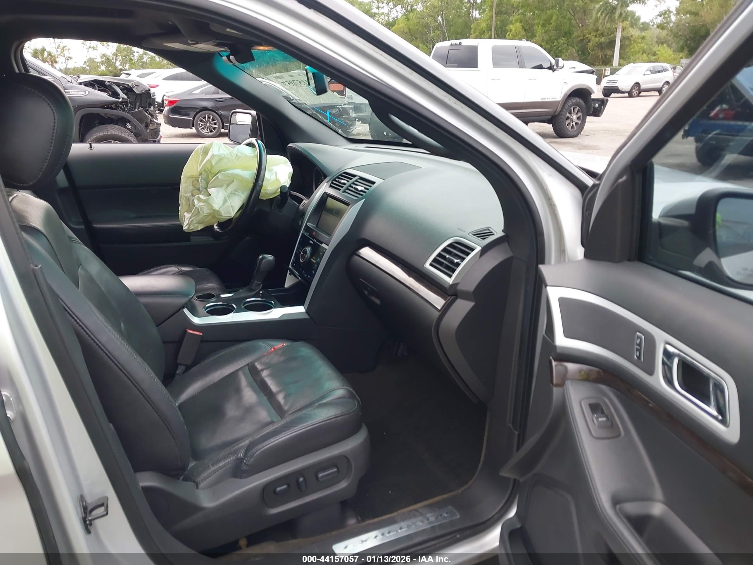 FORD EXPLORER image 5