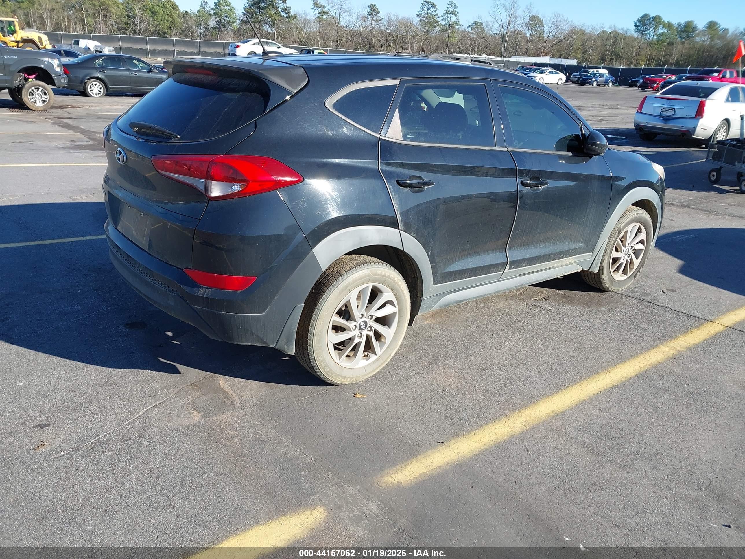 HYUNDAI TUCSON image 4