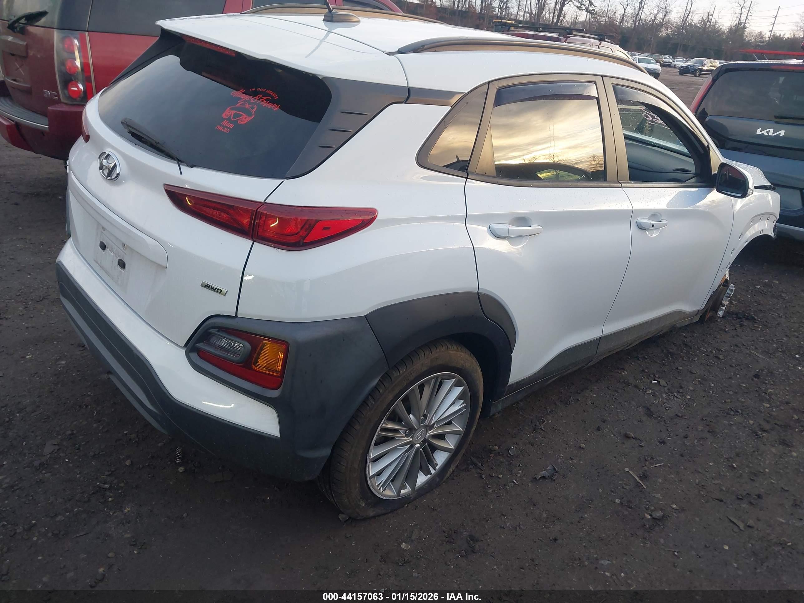 HYUNDAI KONA image 4