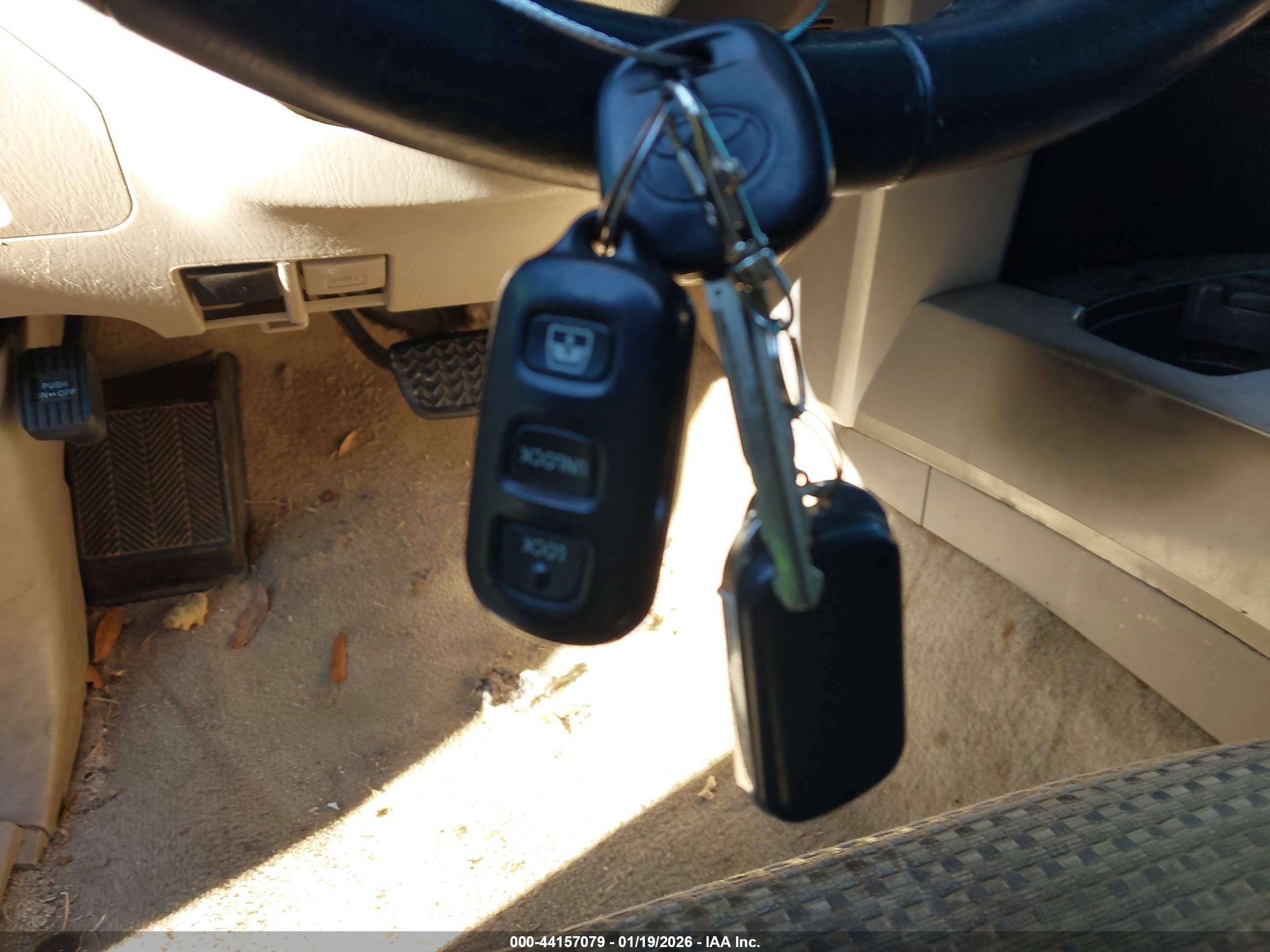 TOYOTA 4RUNNER image 11