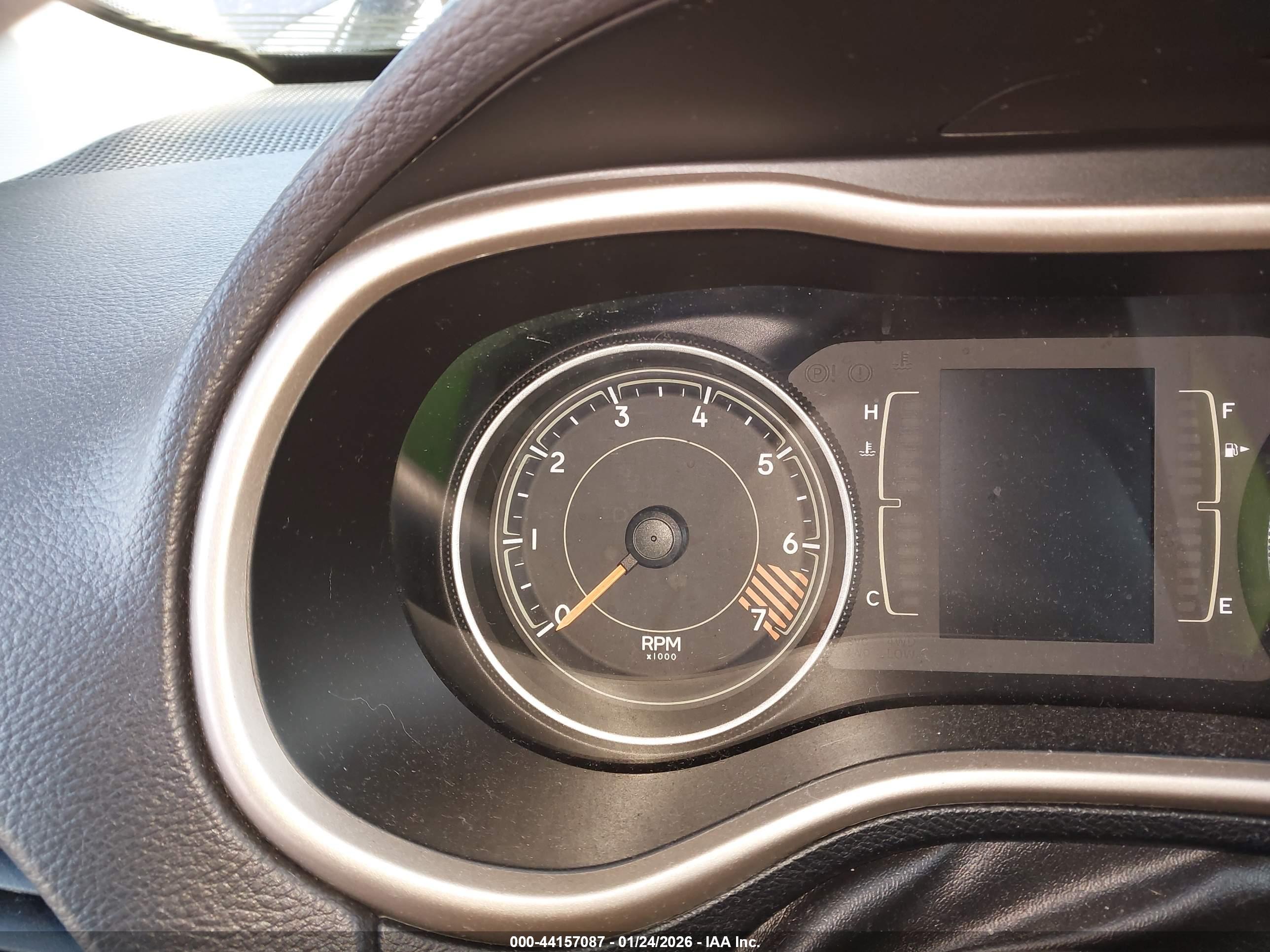 JEEP CHEROKEE image 7