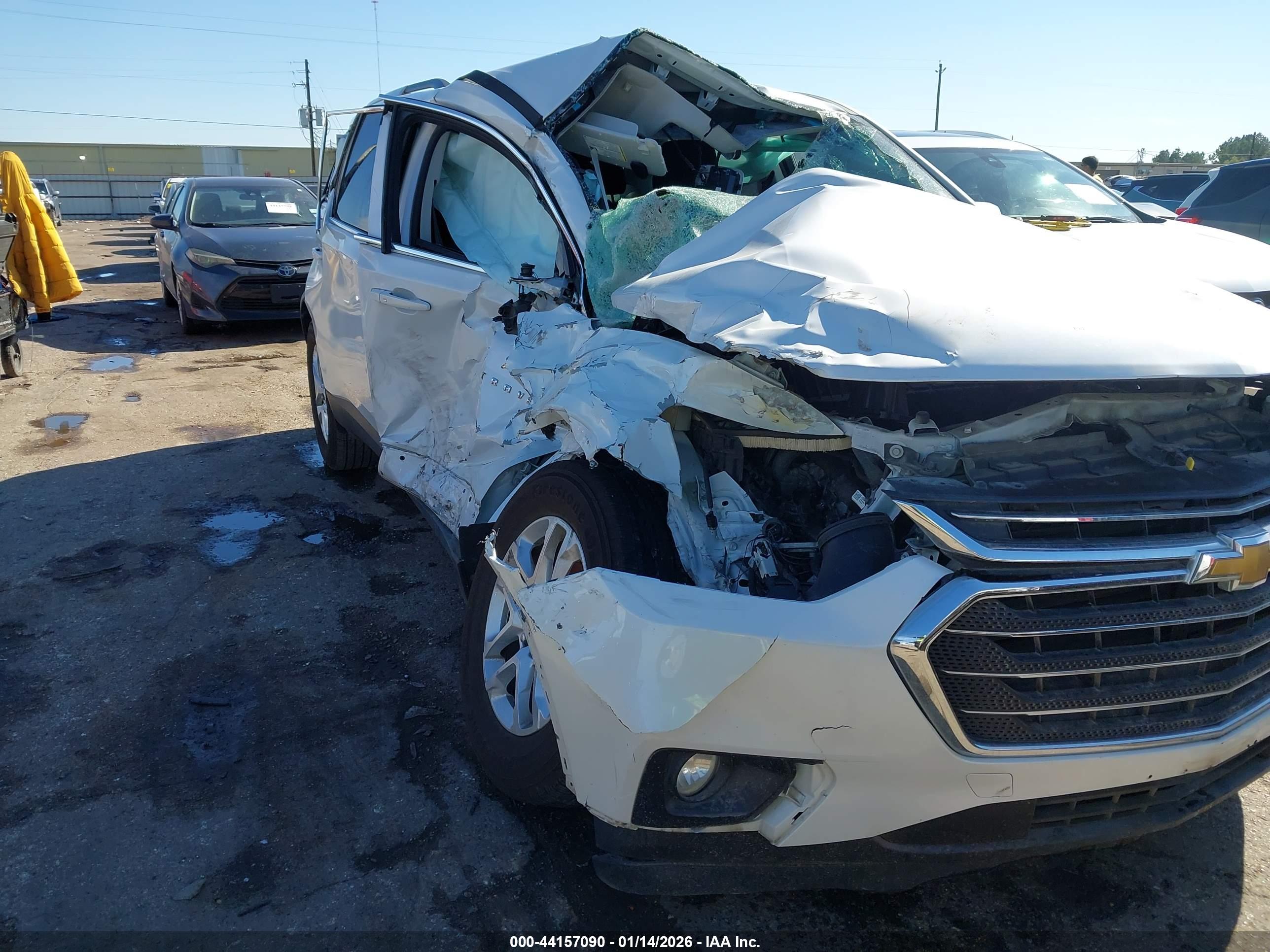 CHEVROLET TRAVERSE image 6