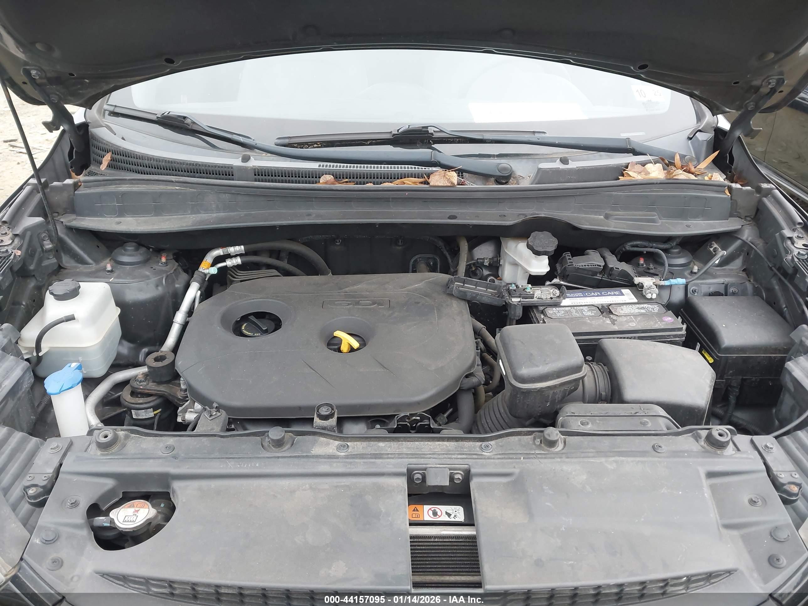HYUNDAI TUCSON image 10