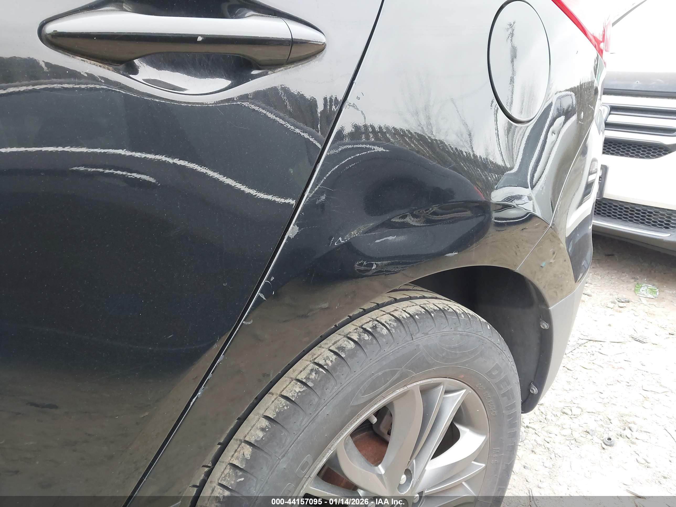 HYUNDAI TUCSON image 6