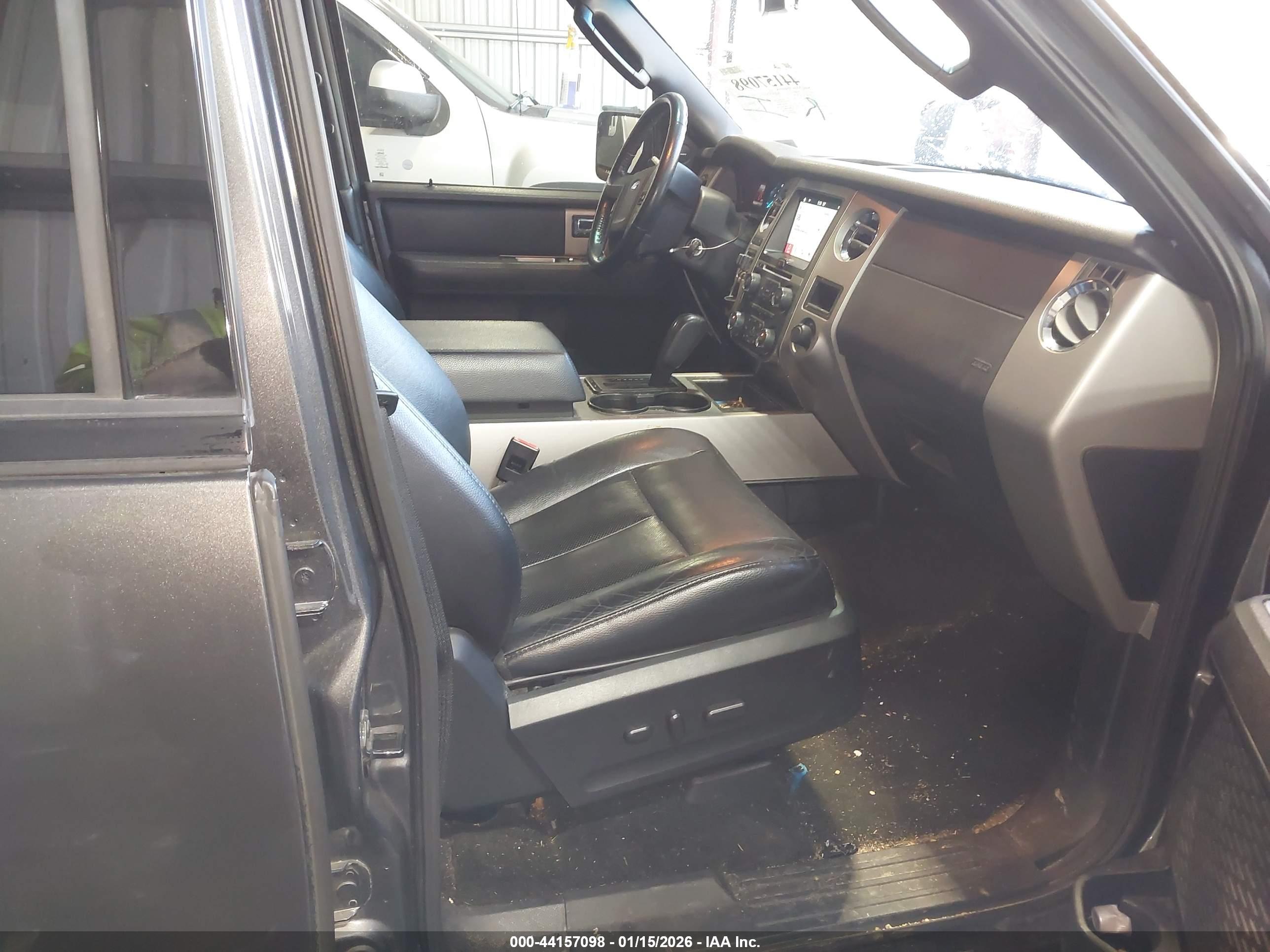 FORD EXPEDITION image 5