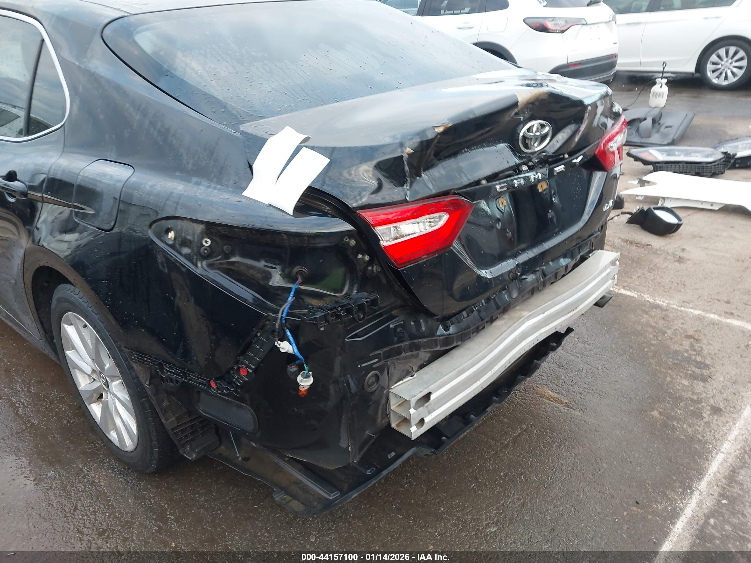 TOYOTA CAMRY image 6