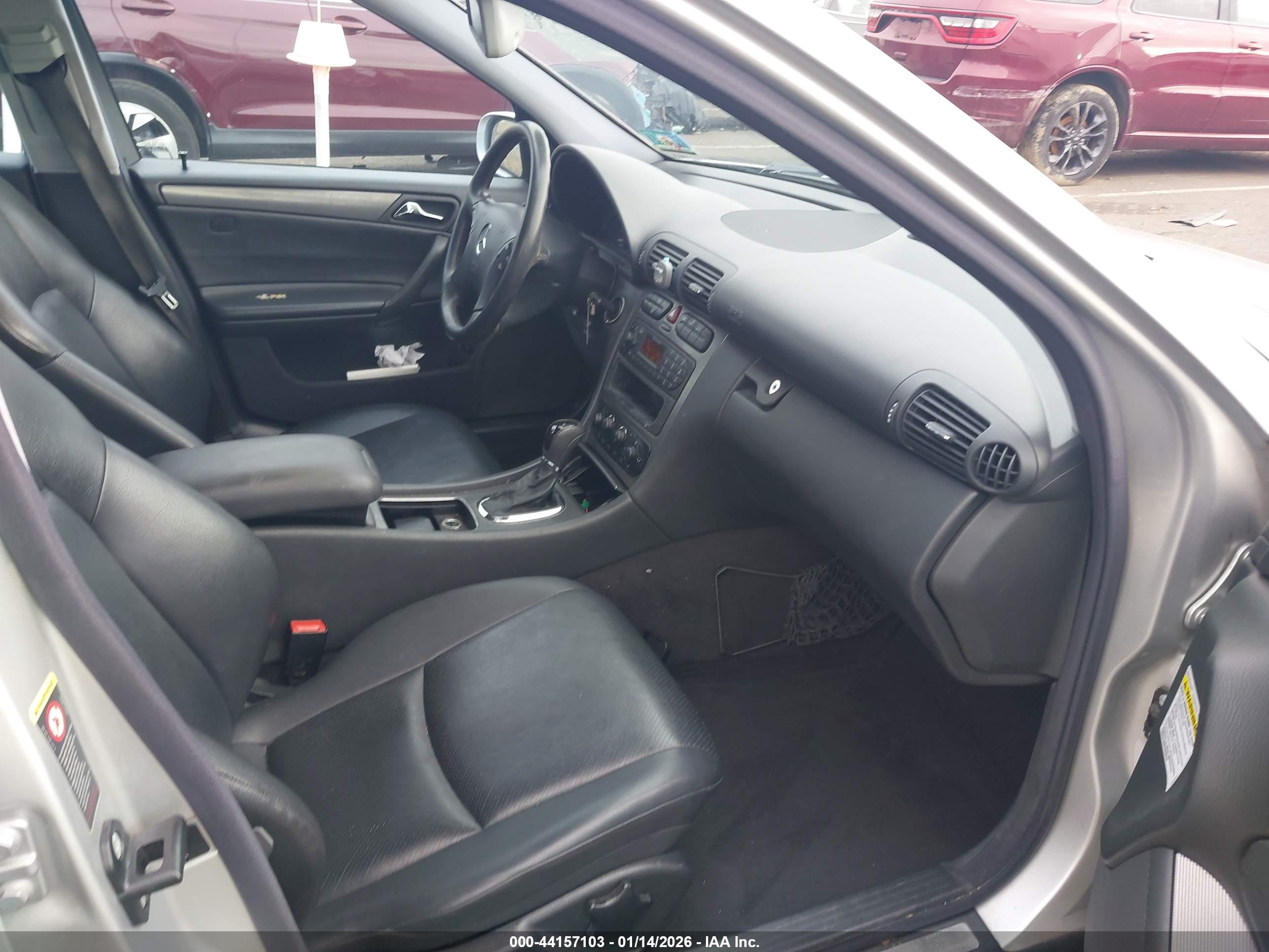 MERCEDES-BENZ C image 5