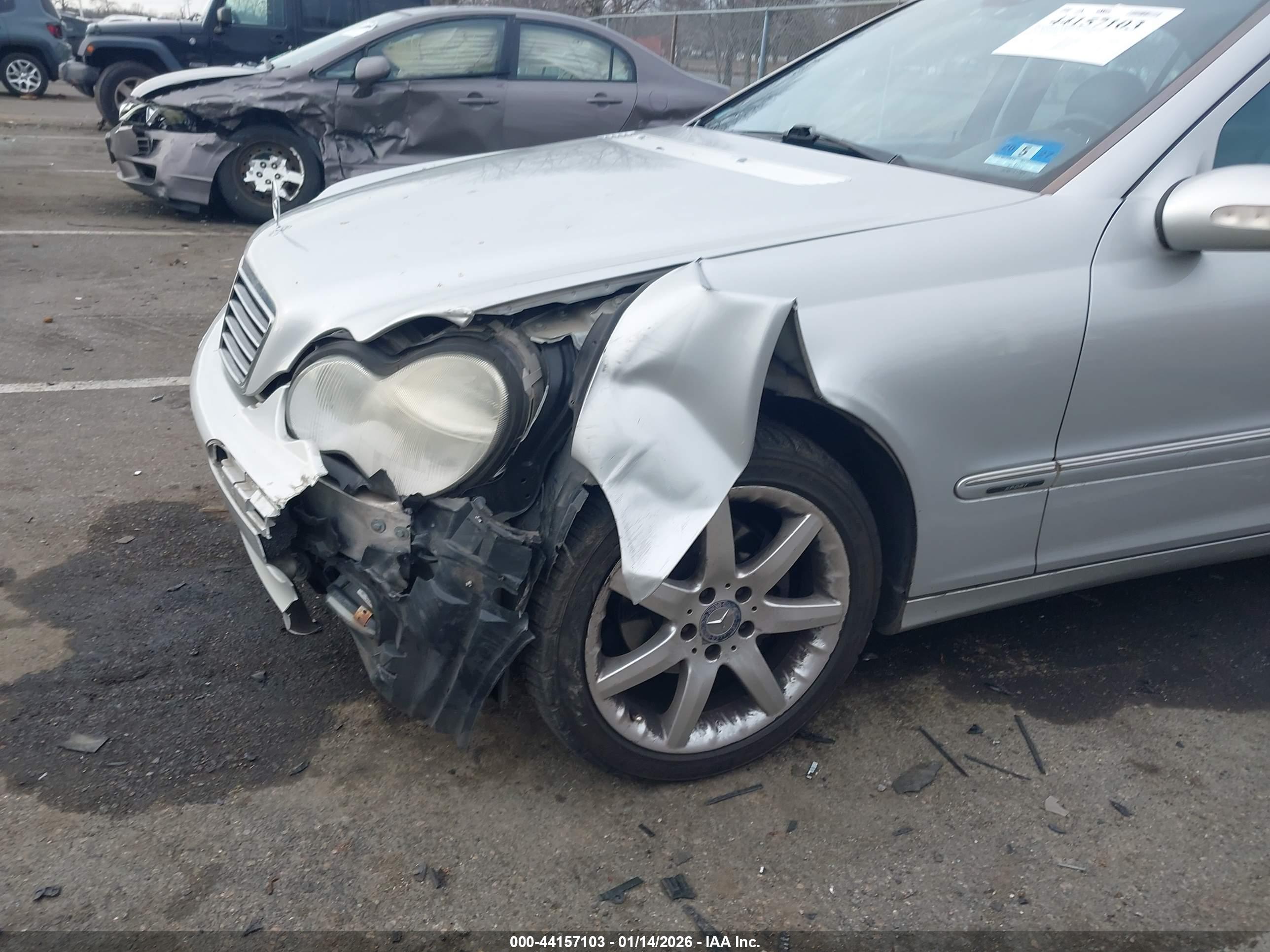 MERCEDES-BENZ C image 6