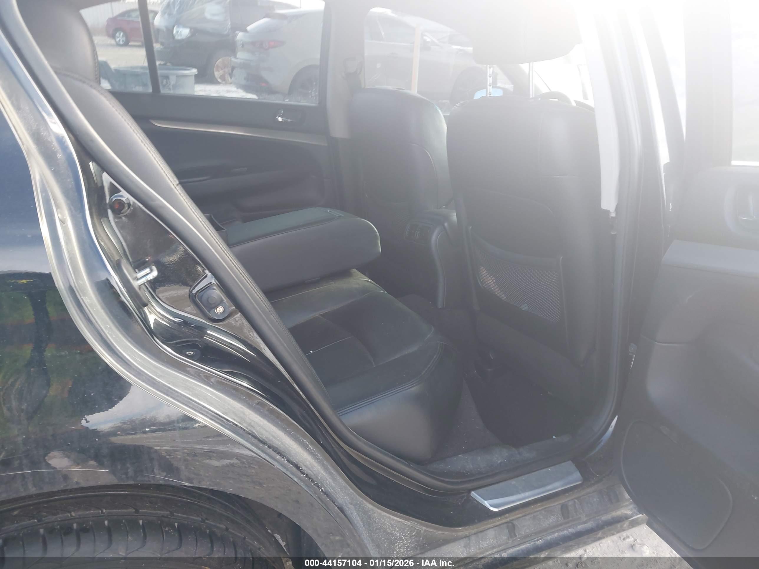 INFINITI G37X image 8