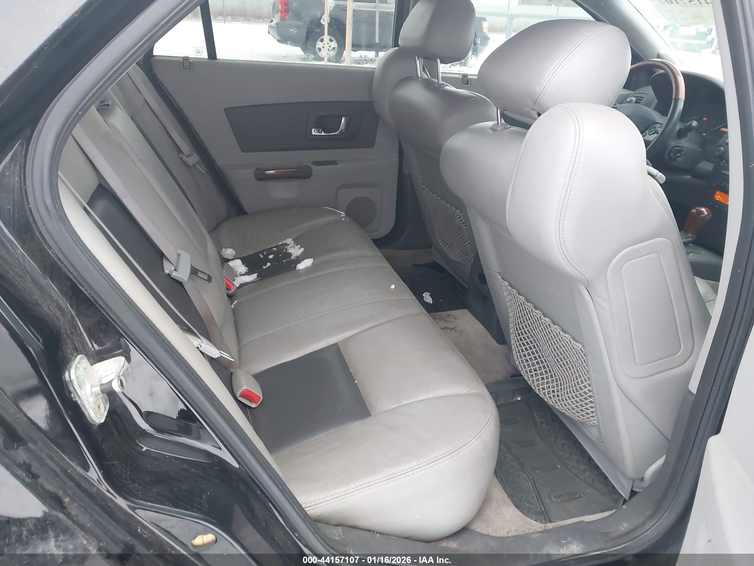CADILLAC CTS image 8