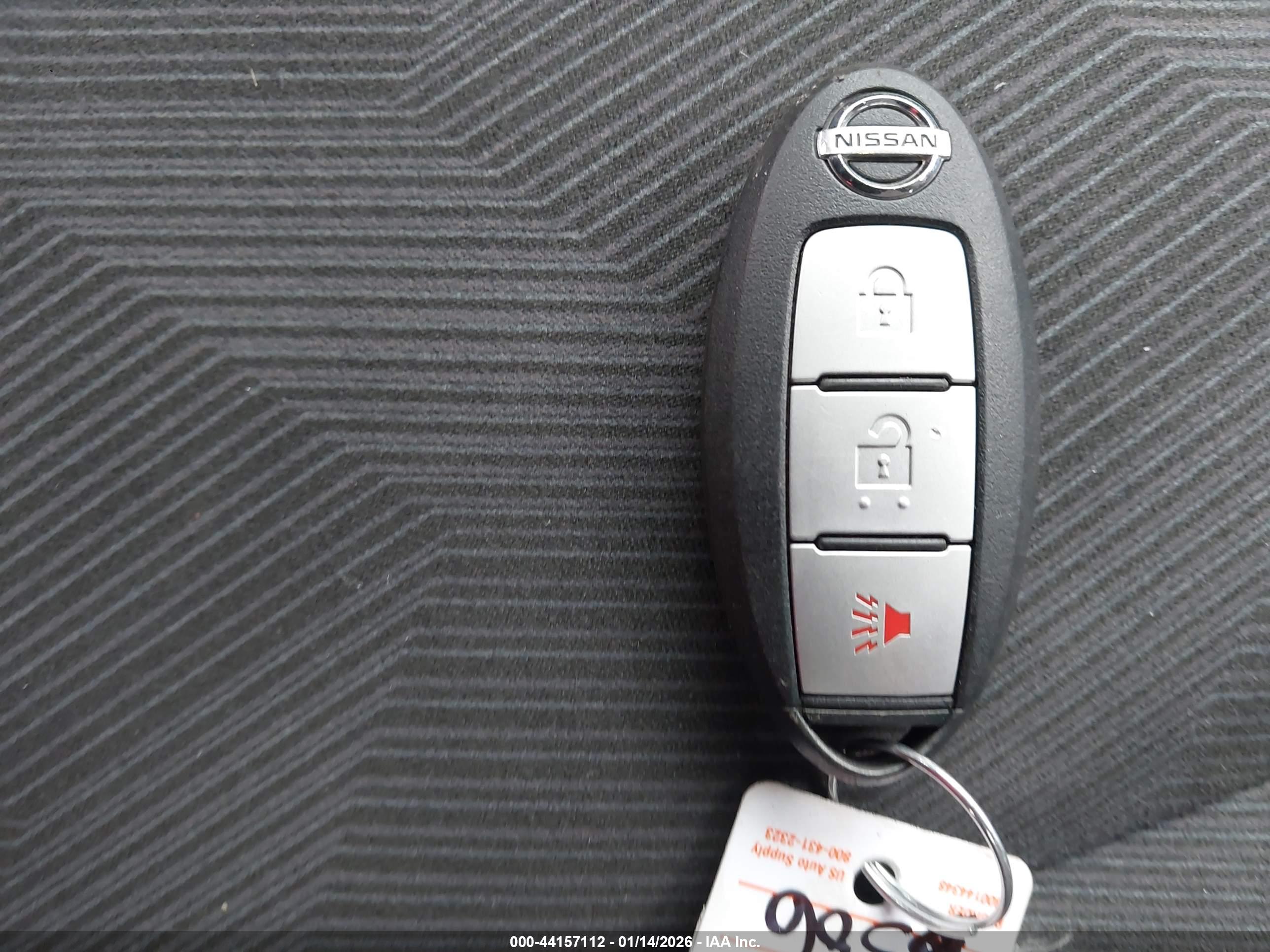 NISSAN ROGUE image 11