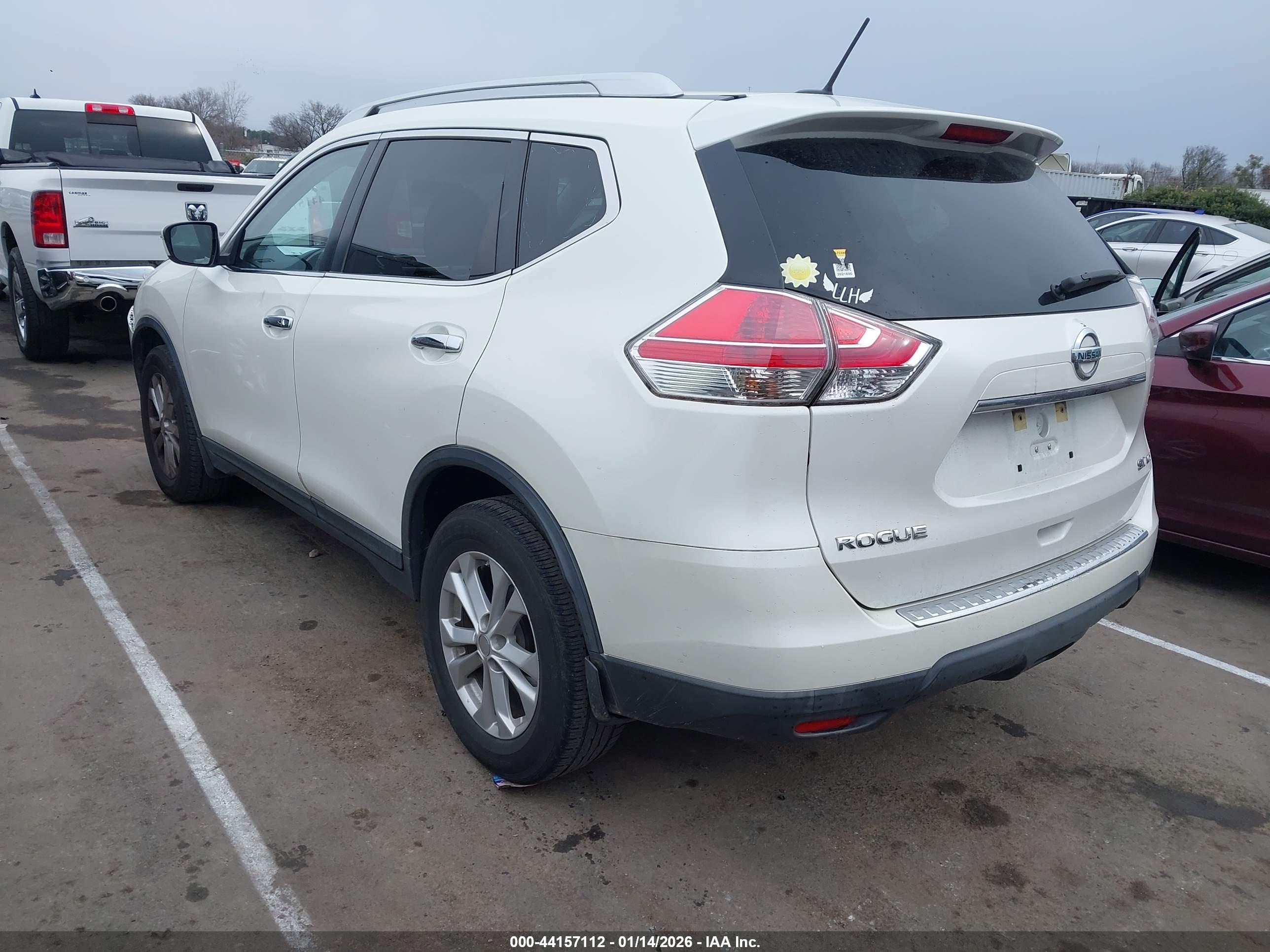 NISSAN ROGUE image 3