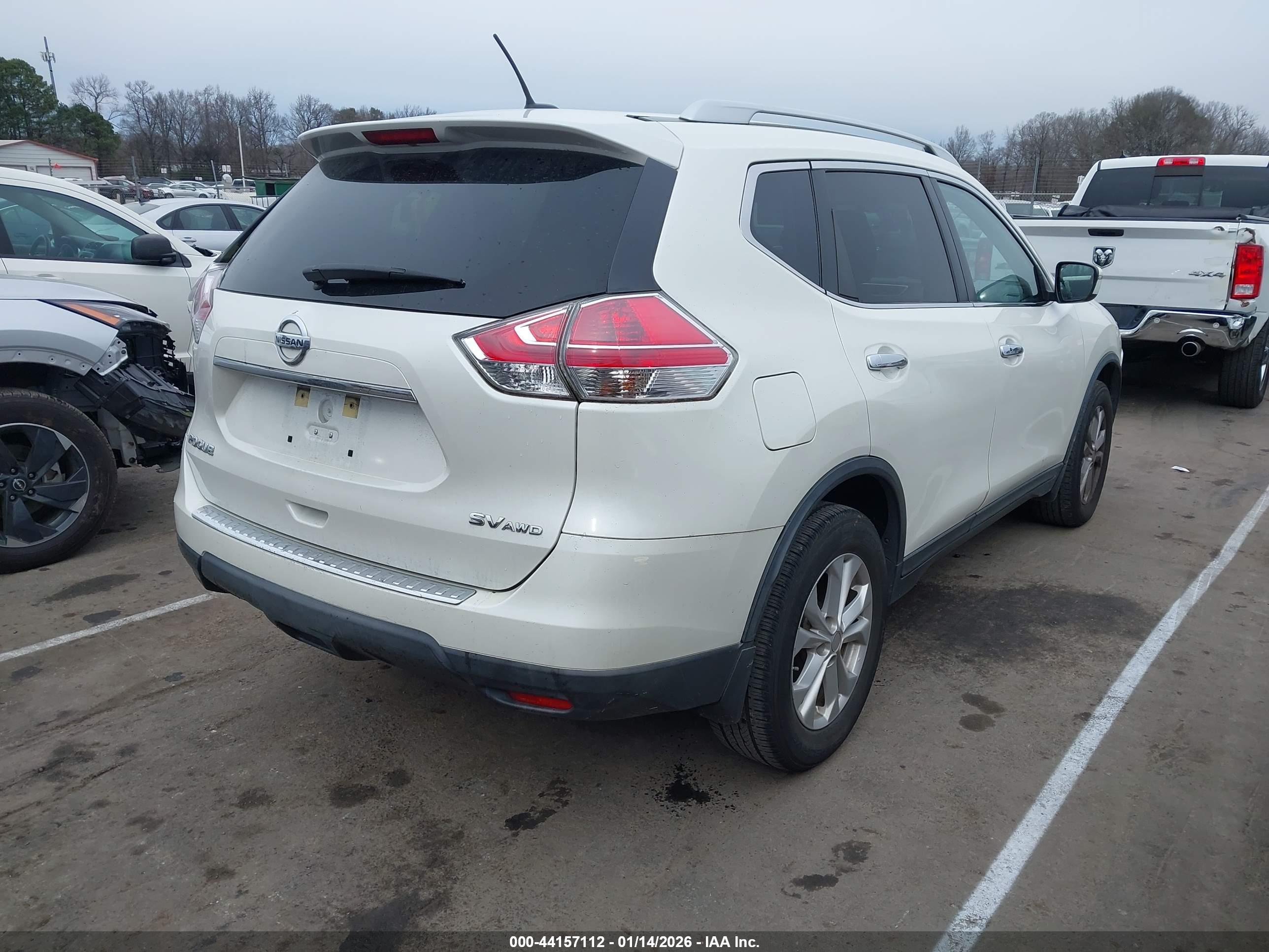 NISSAN ROGUE image 4