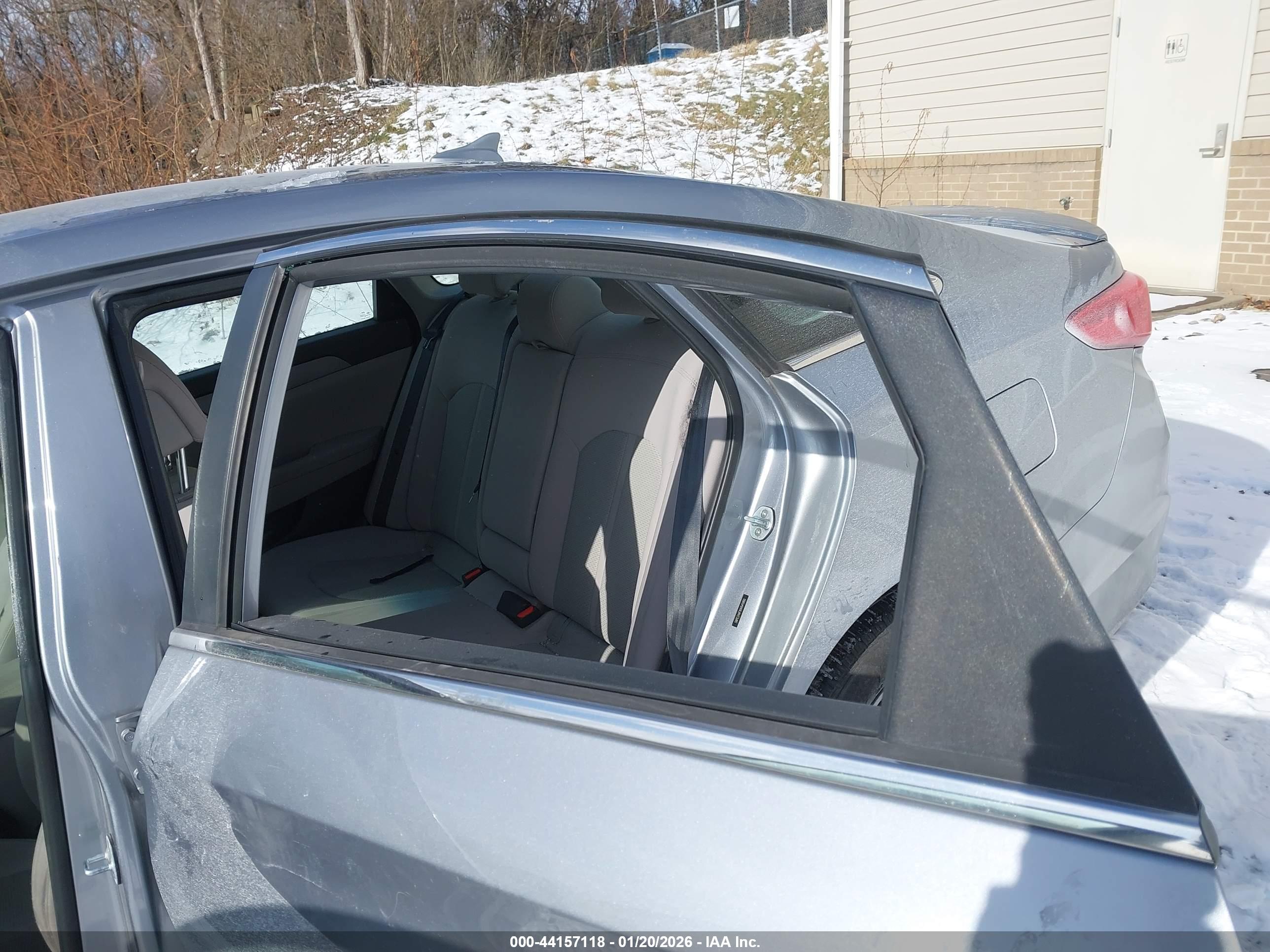 HYUNDAI SONATA image 6