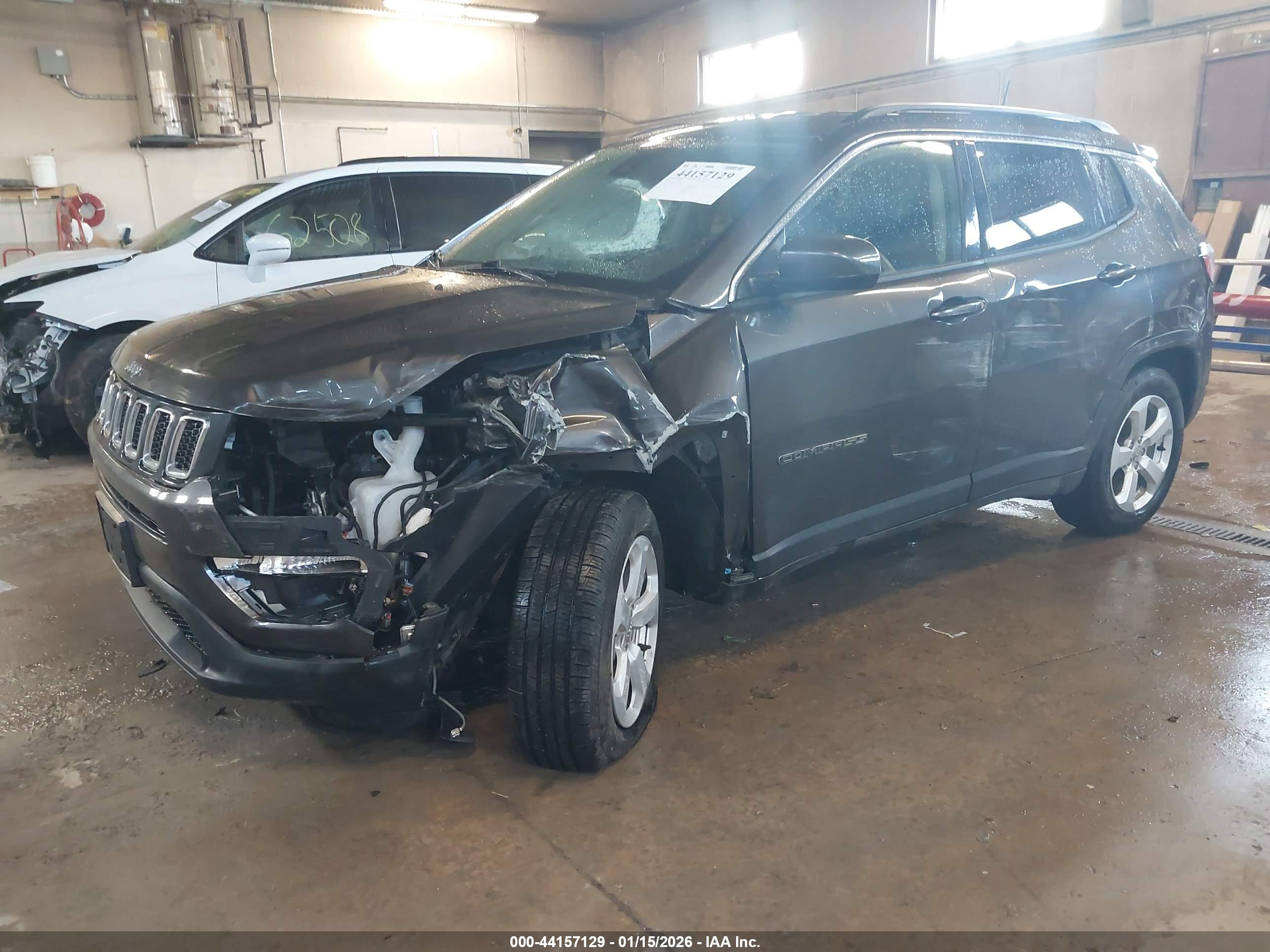 JEEP COMPASS image 2