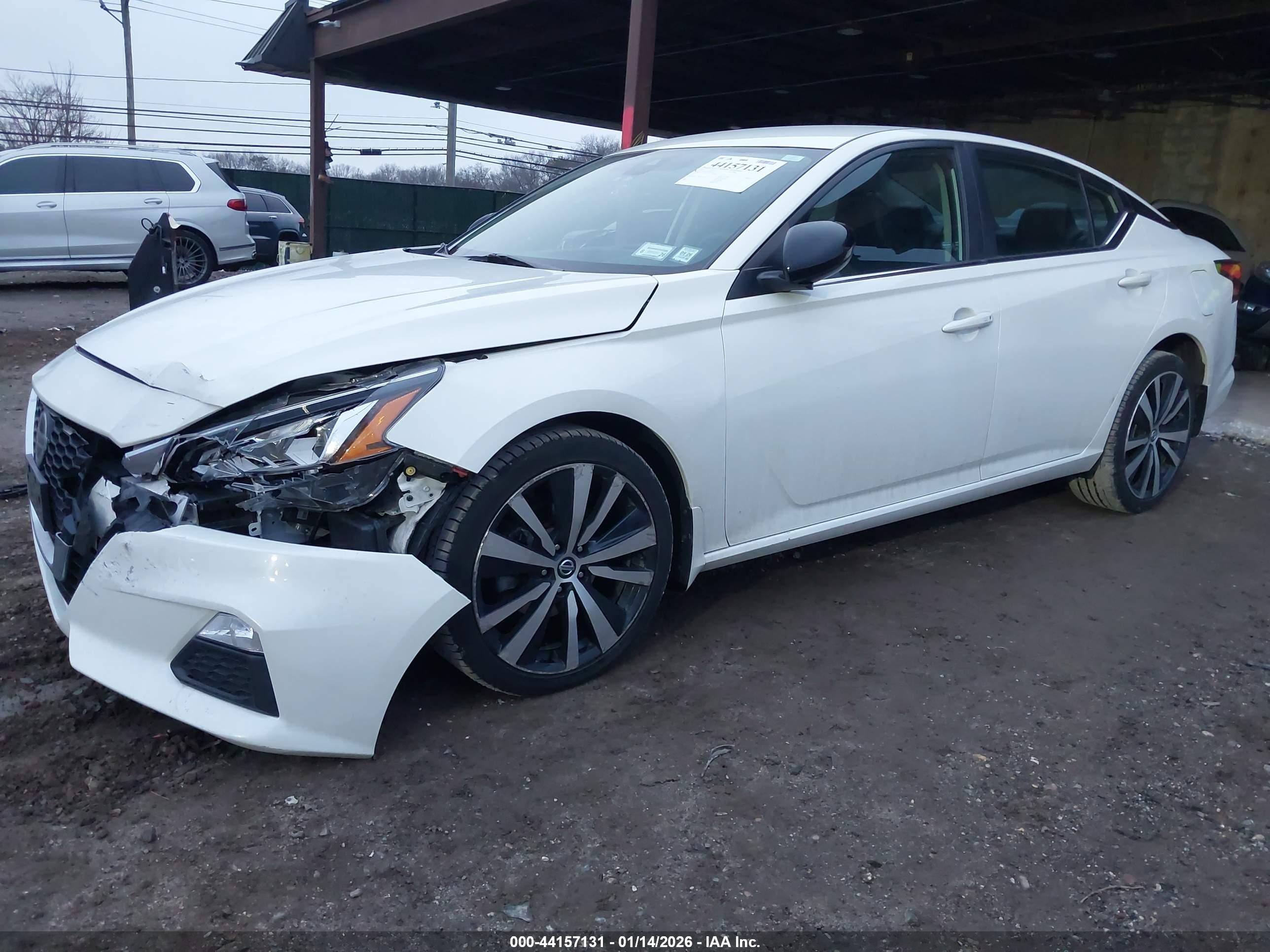 NISSAN ALTIMA image 6