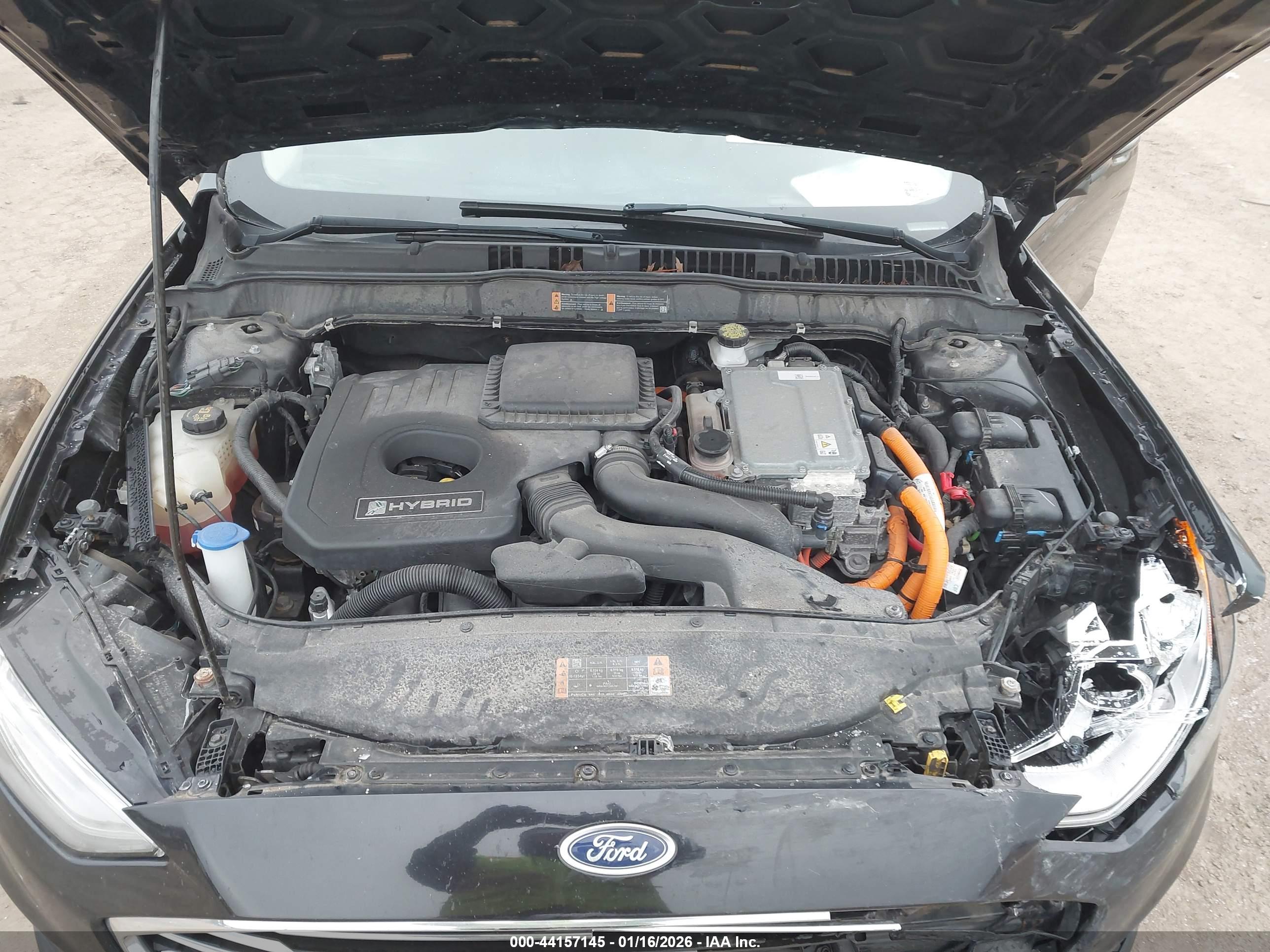 FORD FUSION image 10