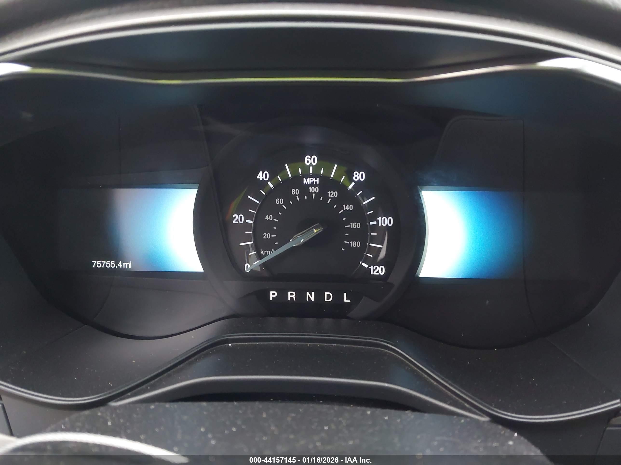 FORD FUSION image 7