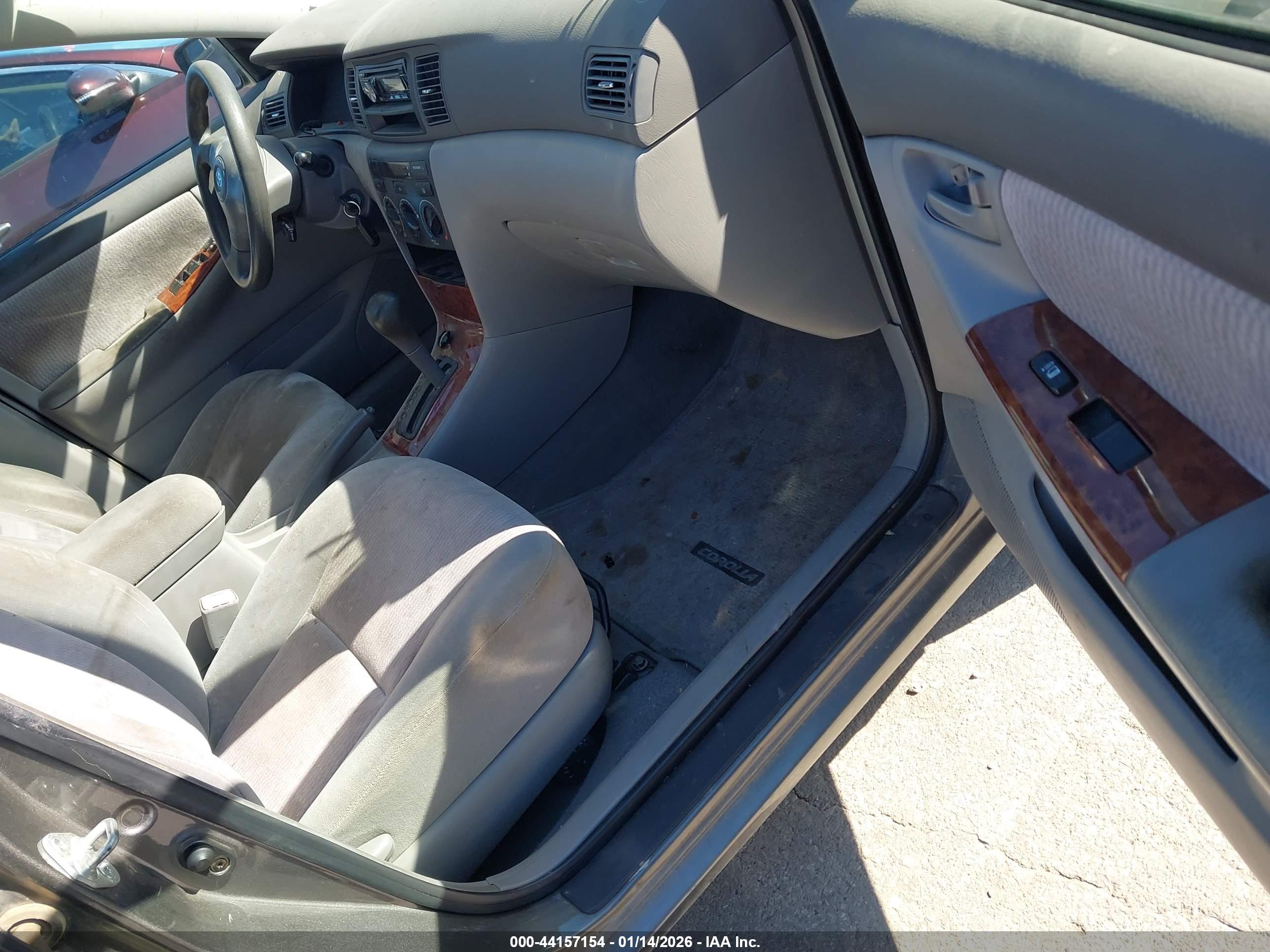 TOYOTA COROLLA image 5