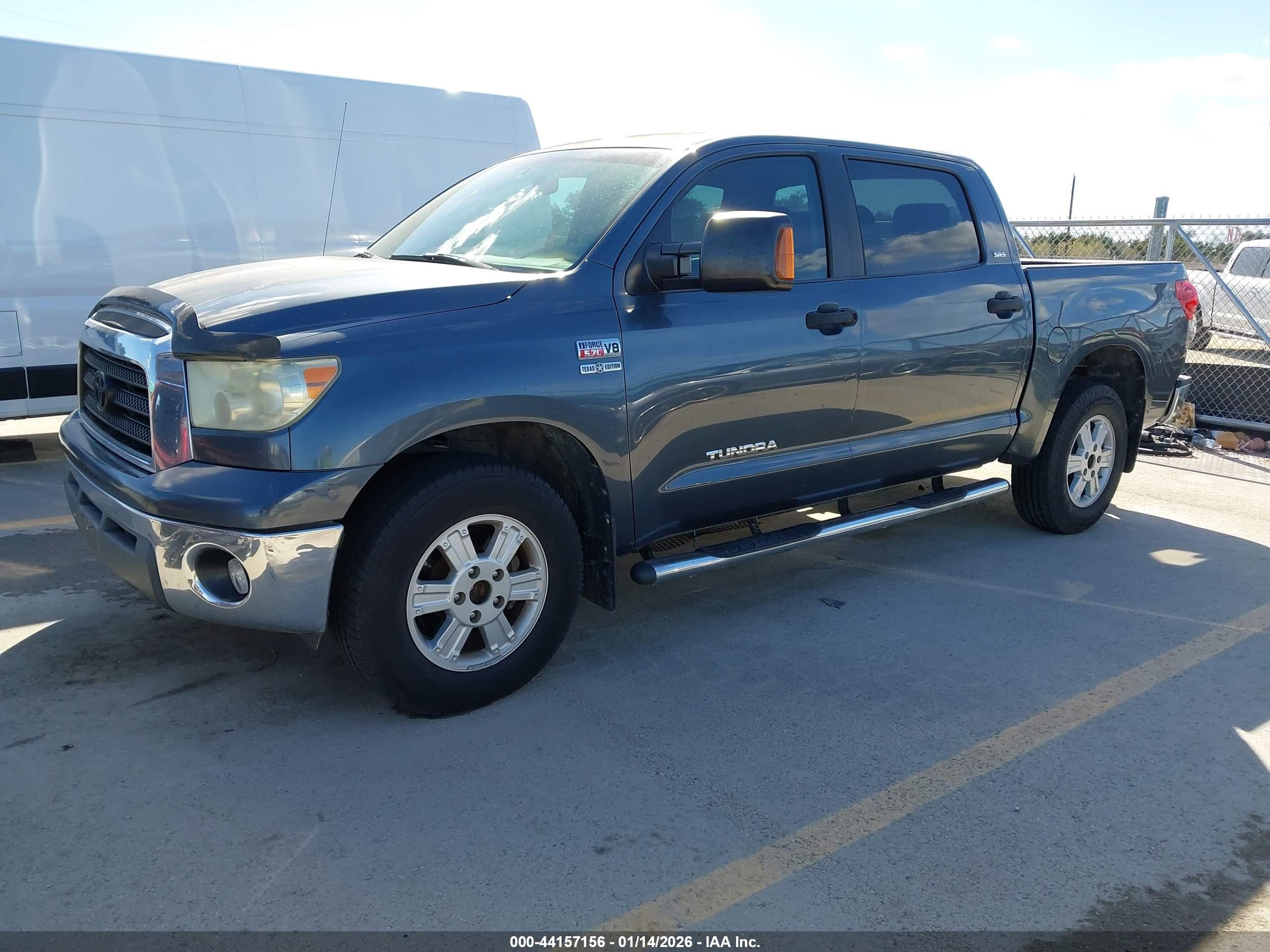 TOYOTA TUNDRA image 2
