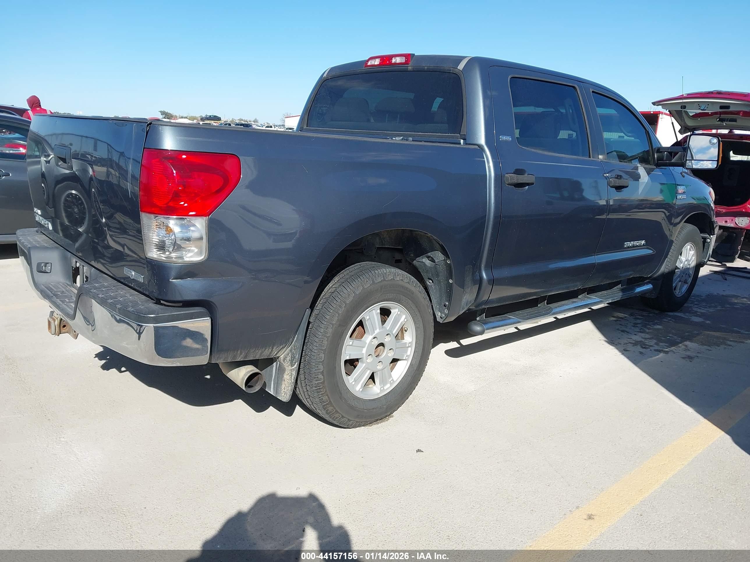 TOYOTA TUNDRA image 4