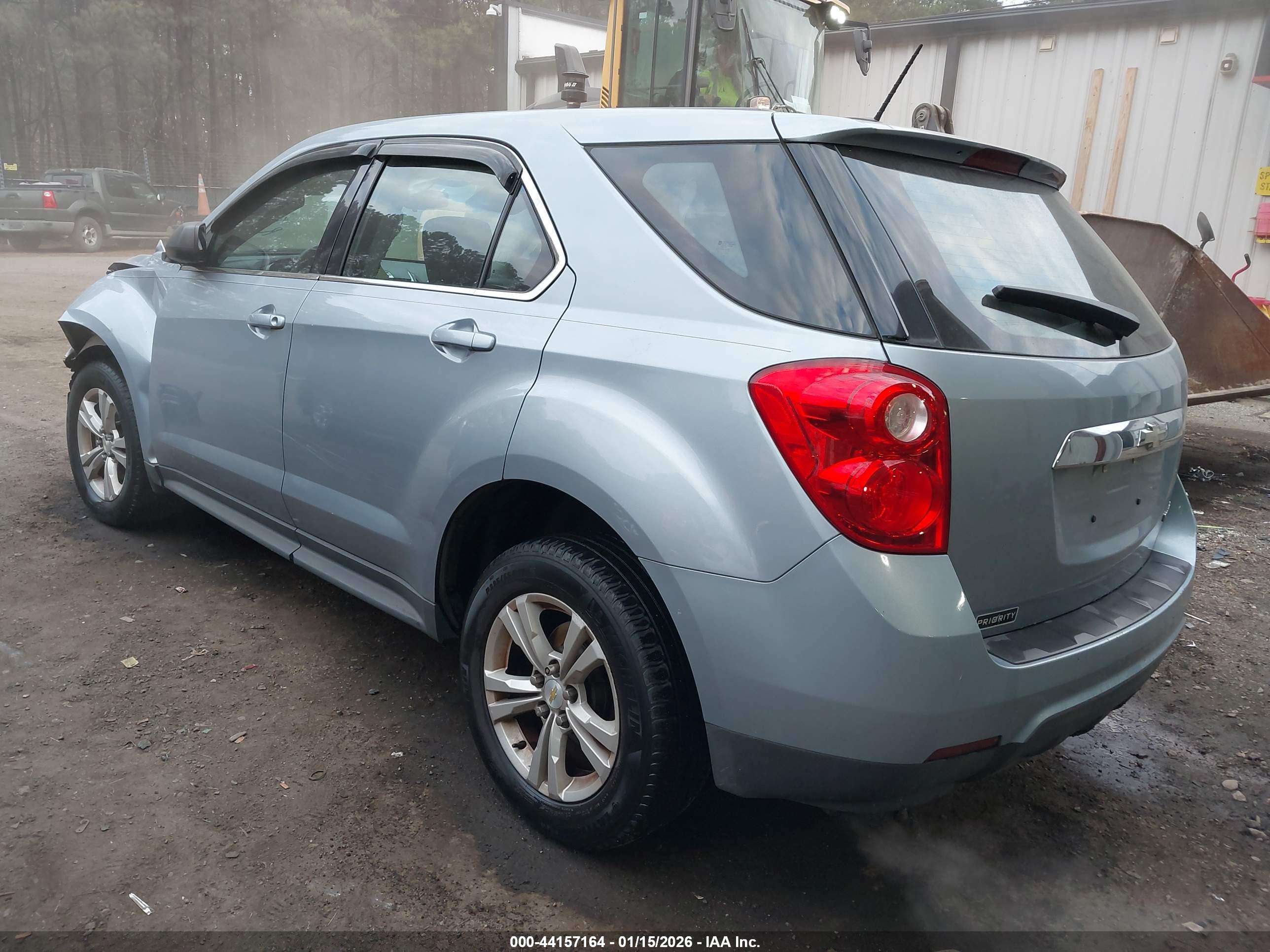 CHEVROLET EQUINOX image 3