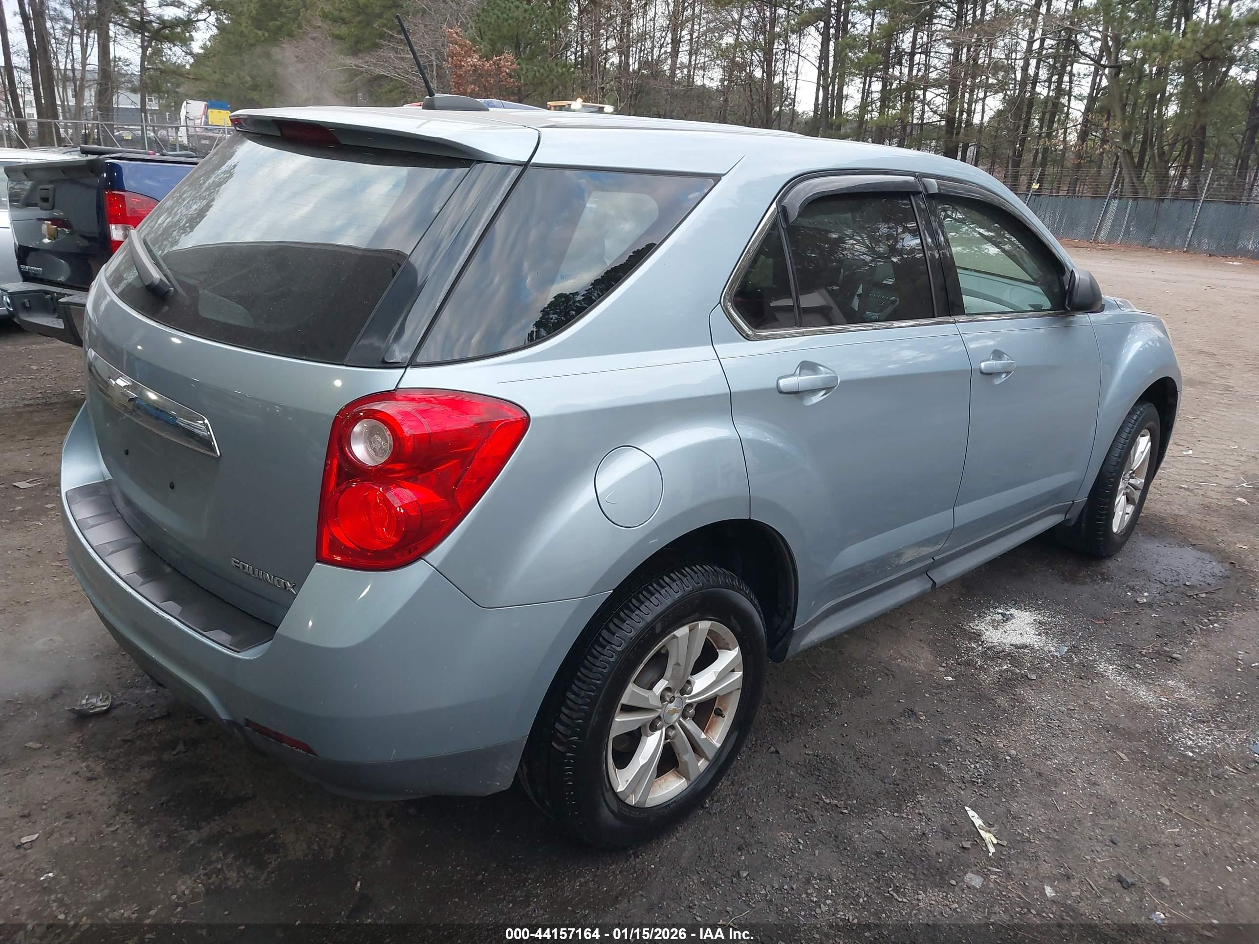 CHEVROLET EQUINOX image 4