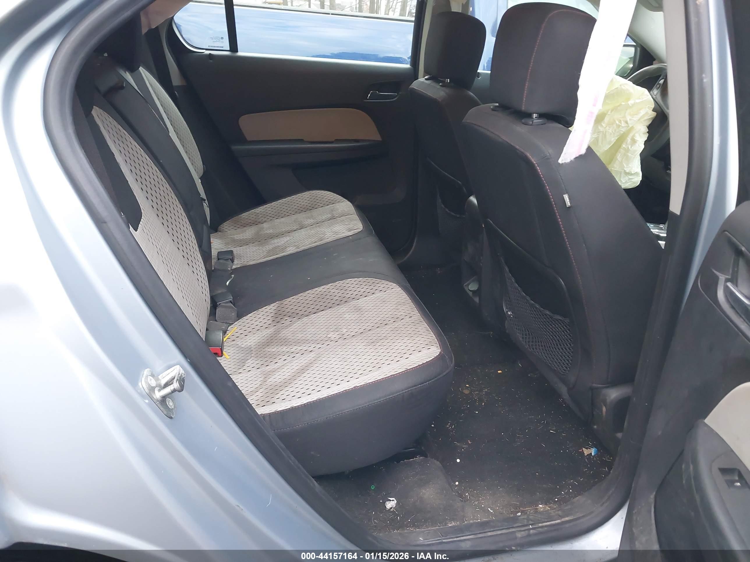 CHEVROLET EQUINOX image 8