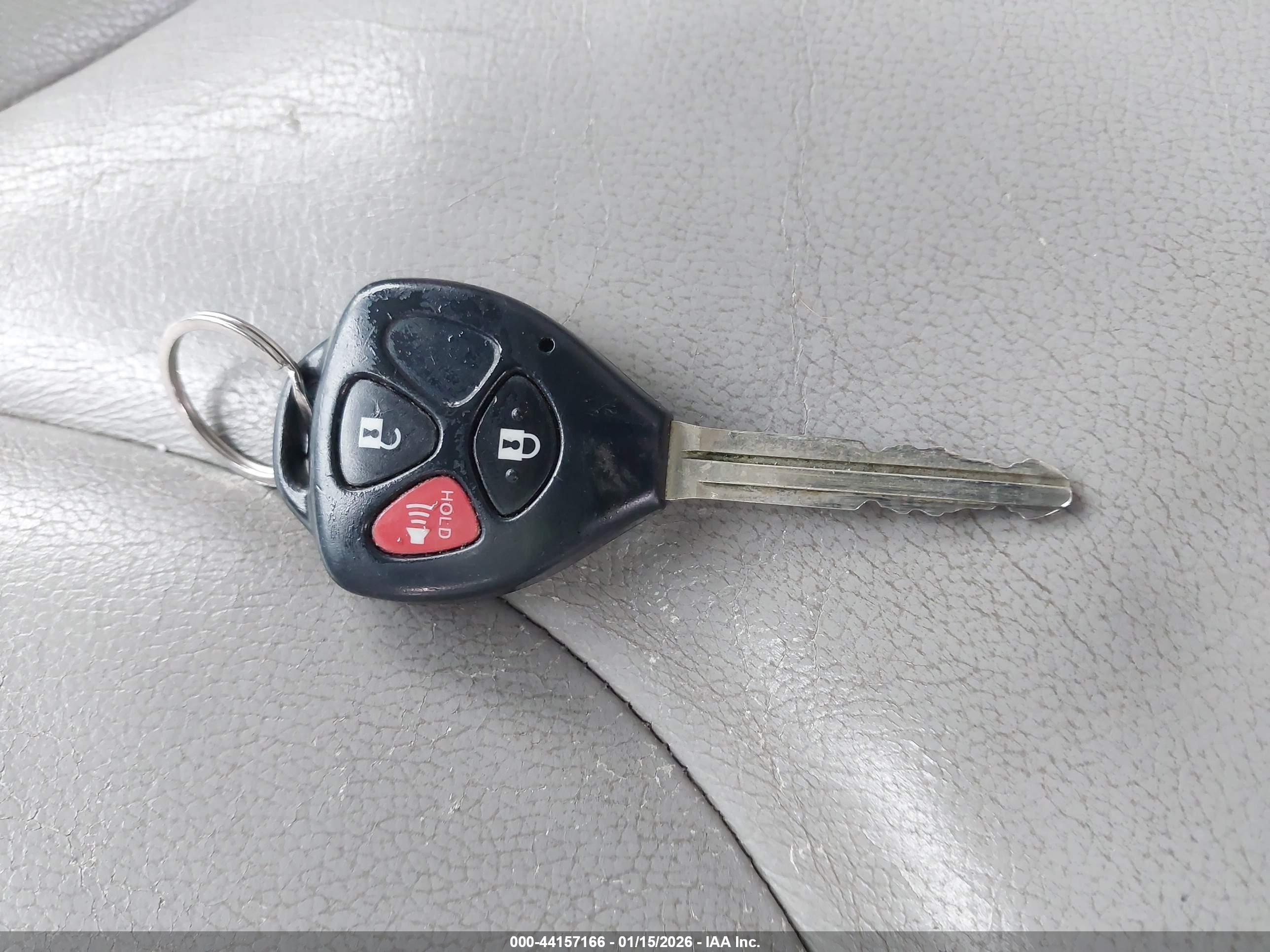 TOYOTA RAV4 image 11