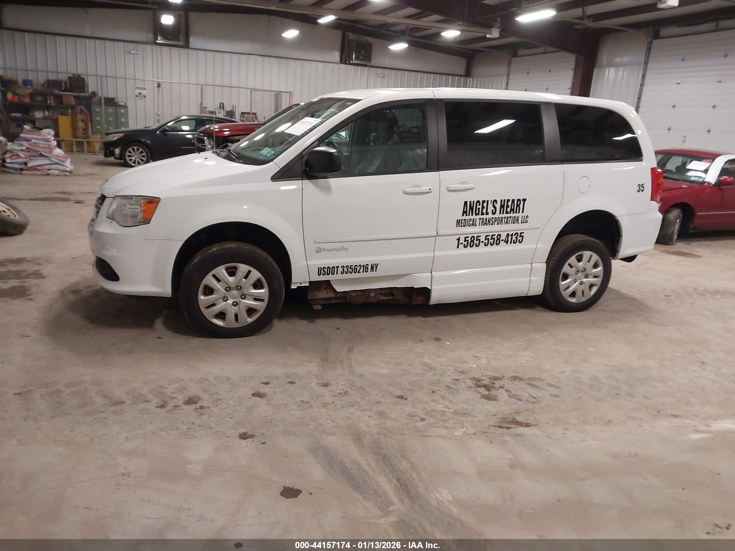 DODGE GRAND image 2