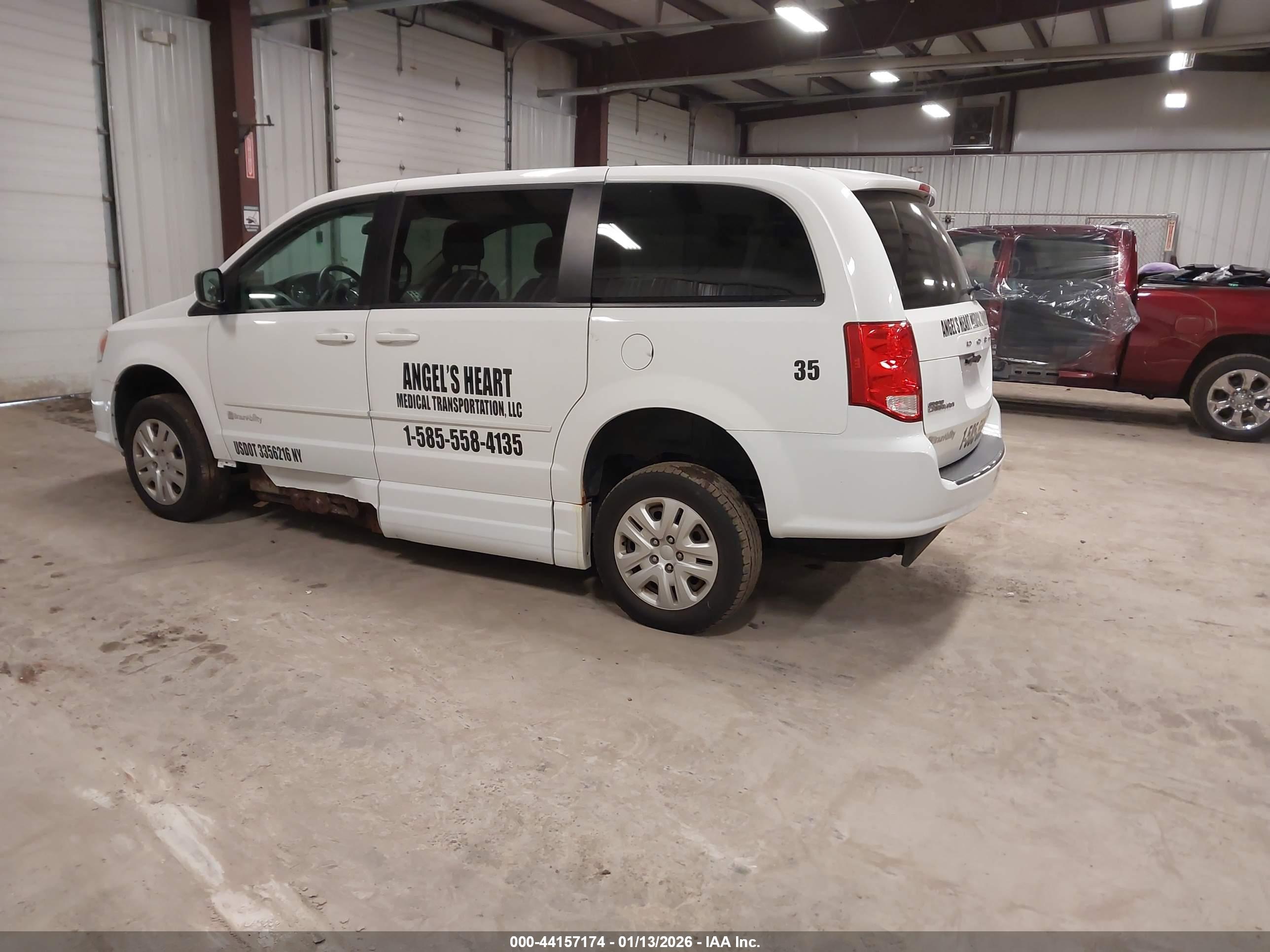 DODGE GRAND image 3
